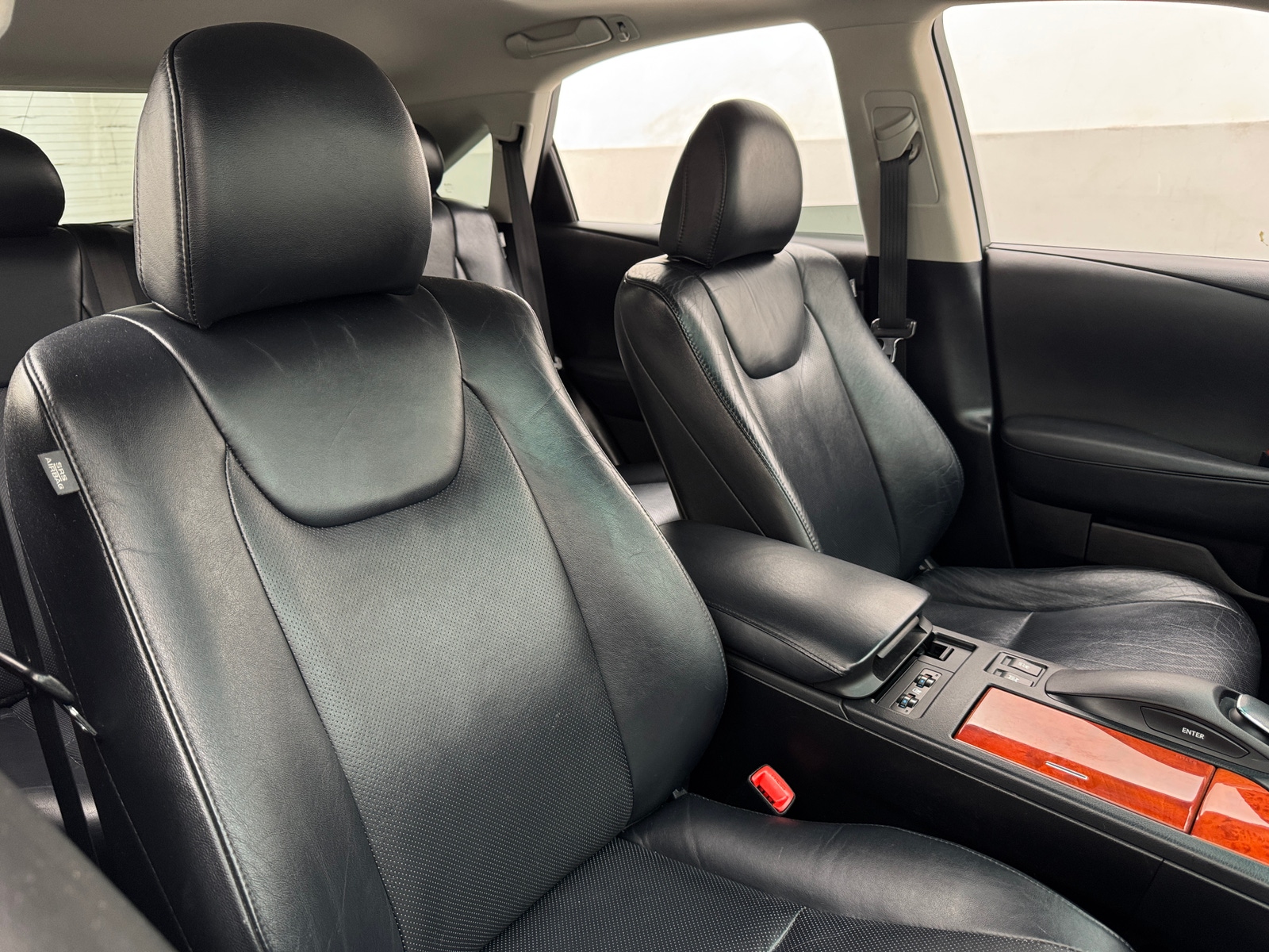 Thumbnail: 2011 Lexus RX - 2
