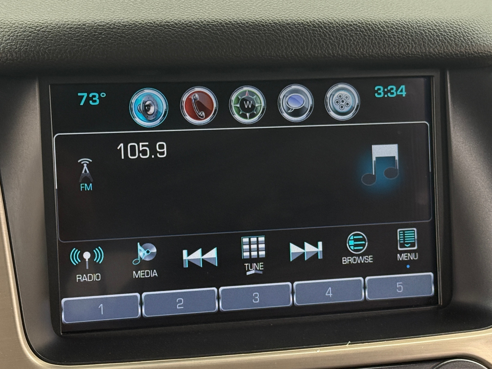 Thumbnail: 2017 GMC Yukon - 3