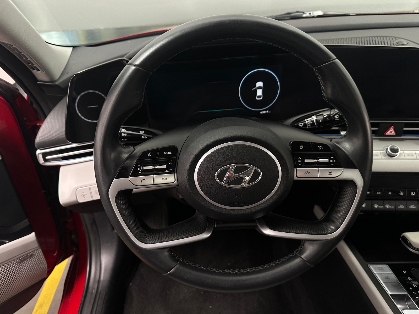 Thumbnail: 2023 Hyundai Elantra - 4