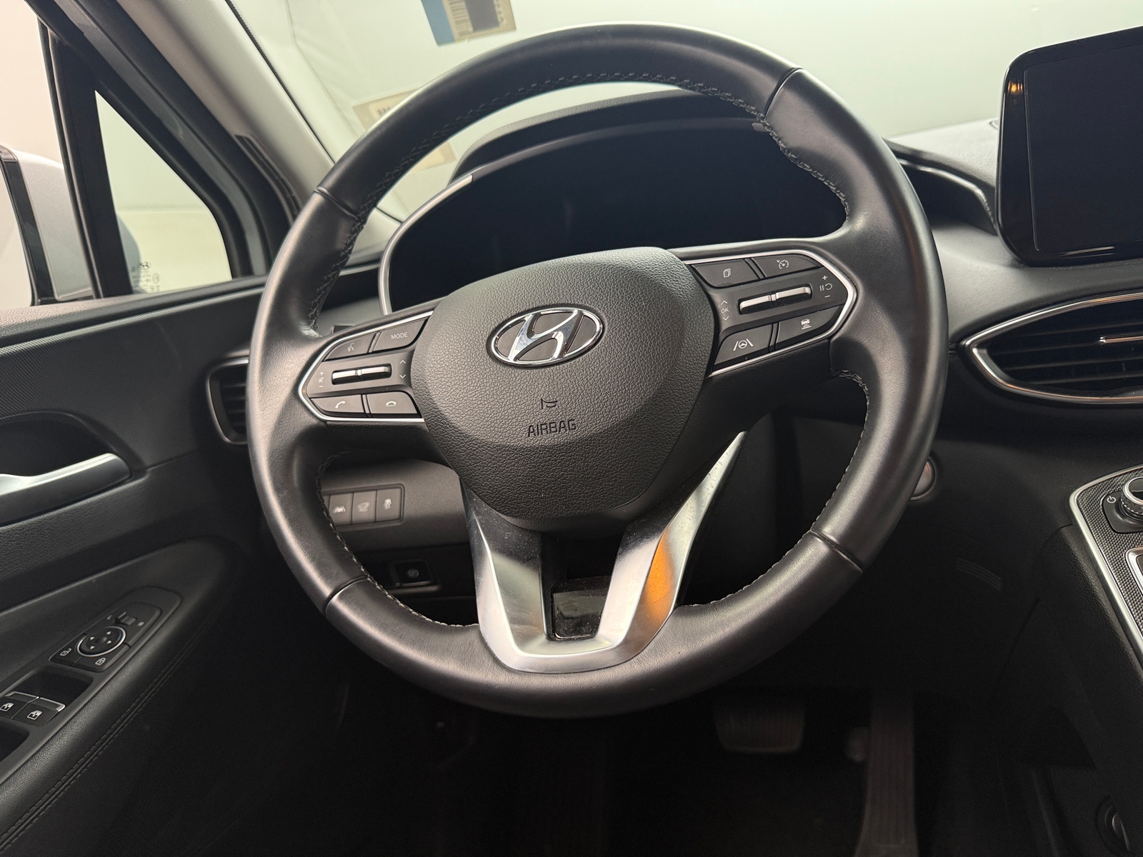 Thumbnail: 2023 Hyundai Santa Fe - 5
