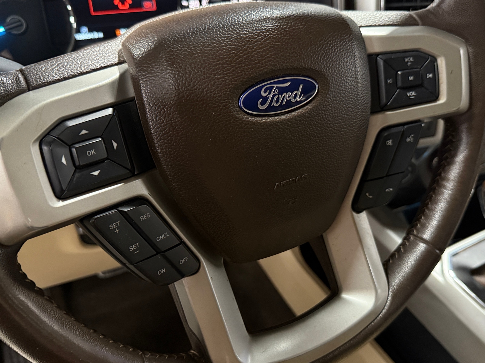 Thumbnail: 2019 Ford Econoline - 4