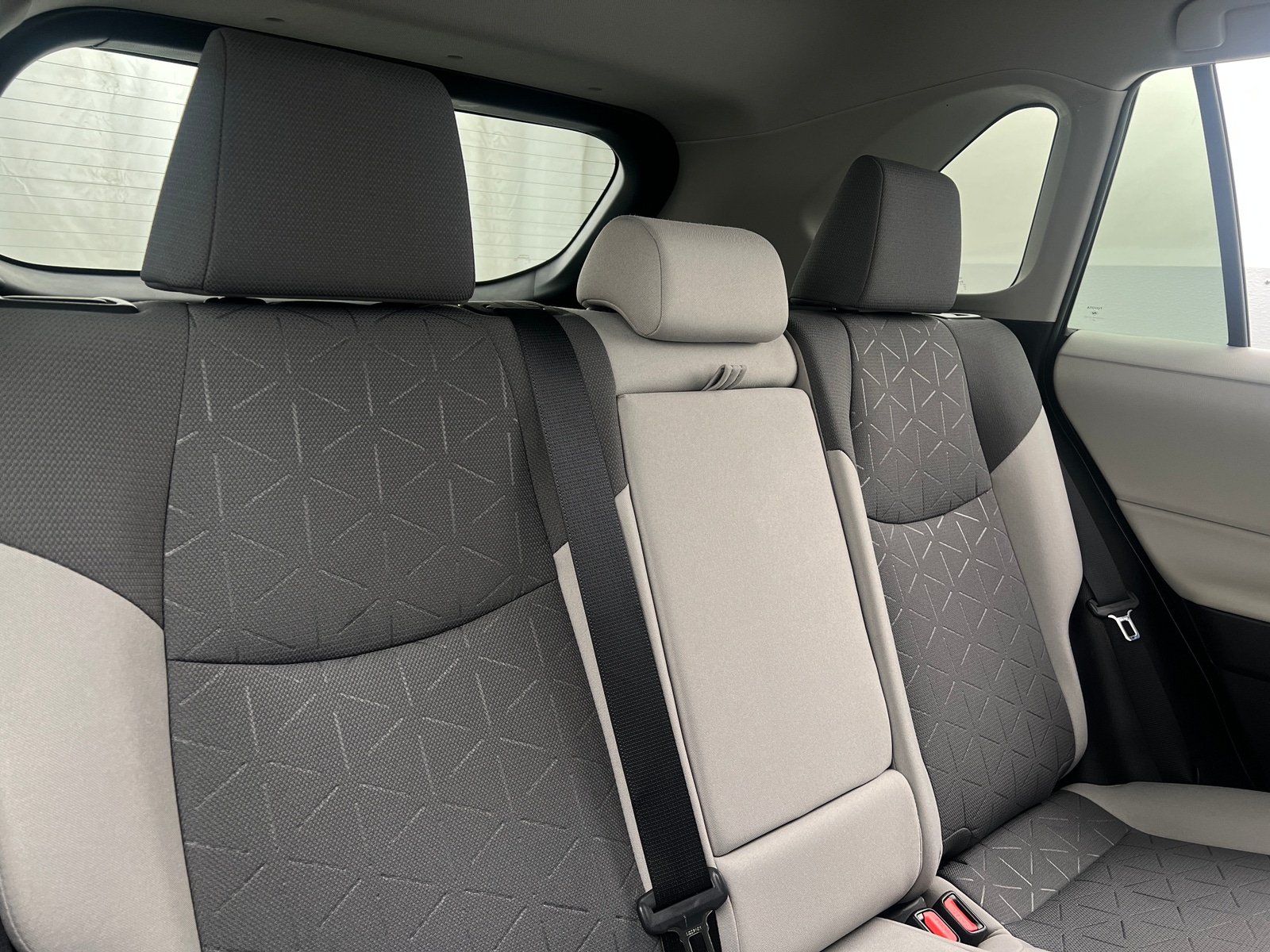 Thumbnail: 2021 Toyota RAV4 - 6