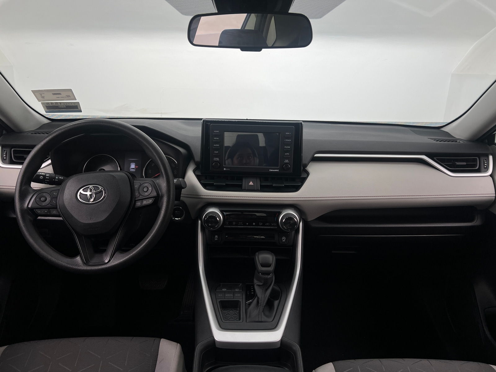 Thumbnail: 2021 Toyota RAV4 - 3
