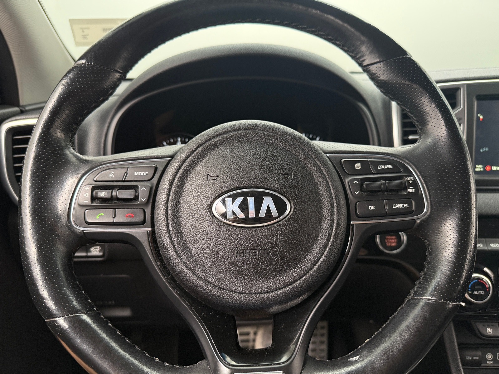 Thumbnail: 2017 Kia Sportage - 4