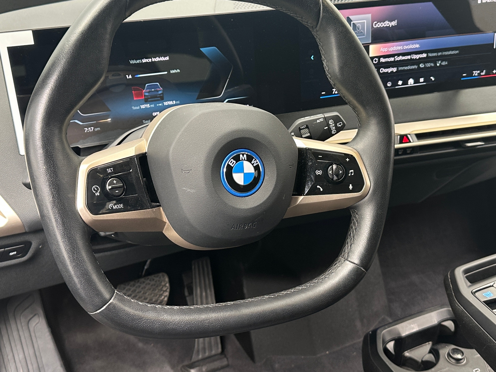 Thumbnail: 2025 BMW iX - 4