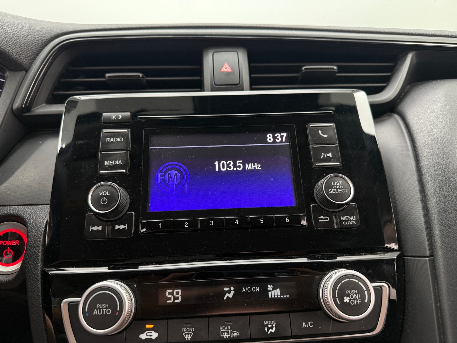 Thumbnail: 2019 Honda Insight - 4