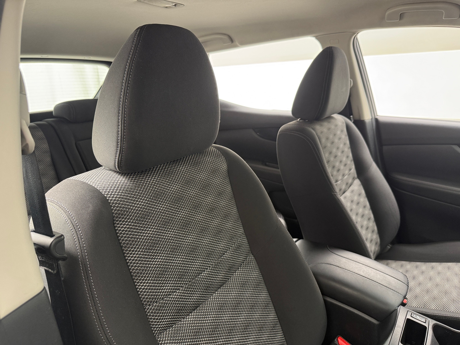 Thumbnail: 2019 Nissan Rogue Sport - 2
