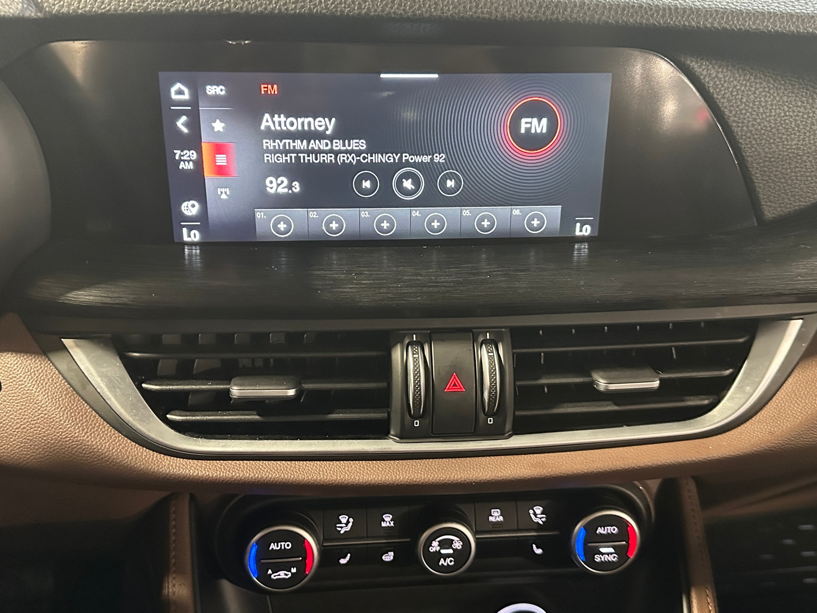 Thumbnail: 2020 Alfa Romeo Stelvio - 3