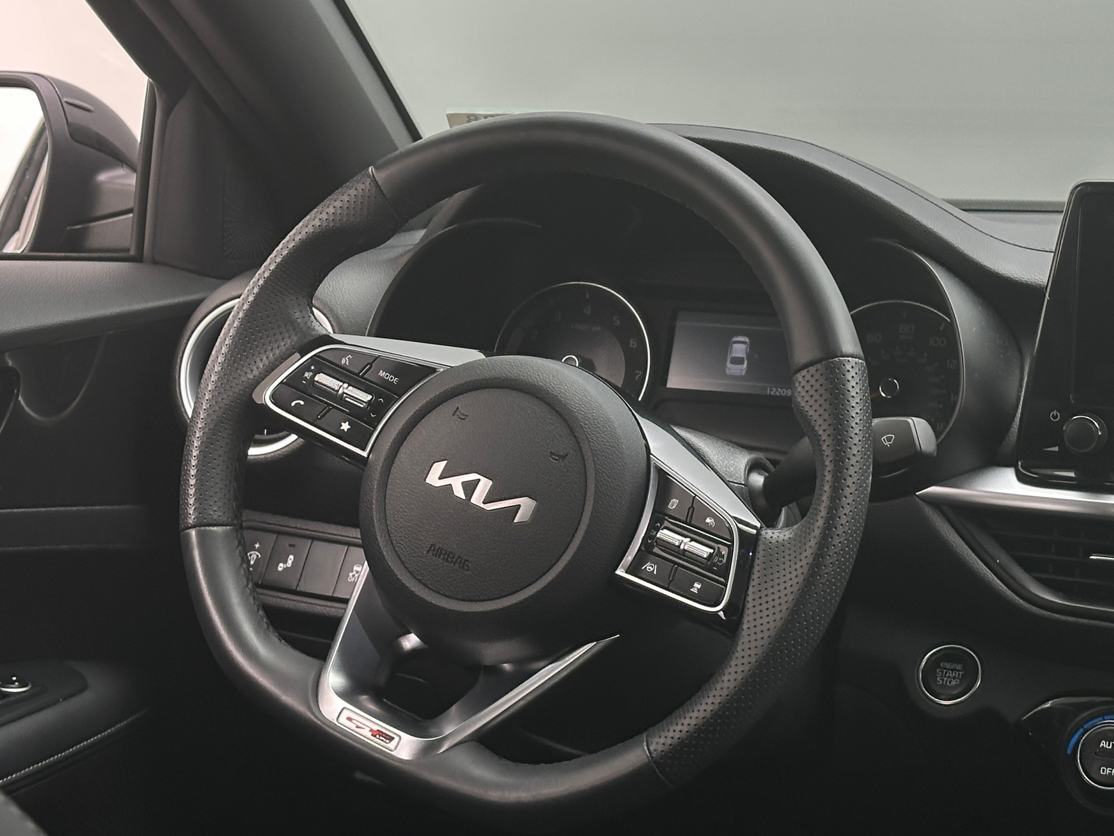 Thumbnail: 2024 Kia Forte - 5