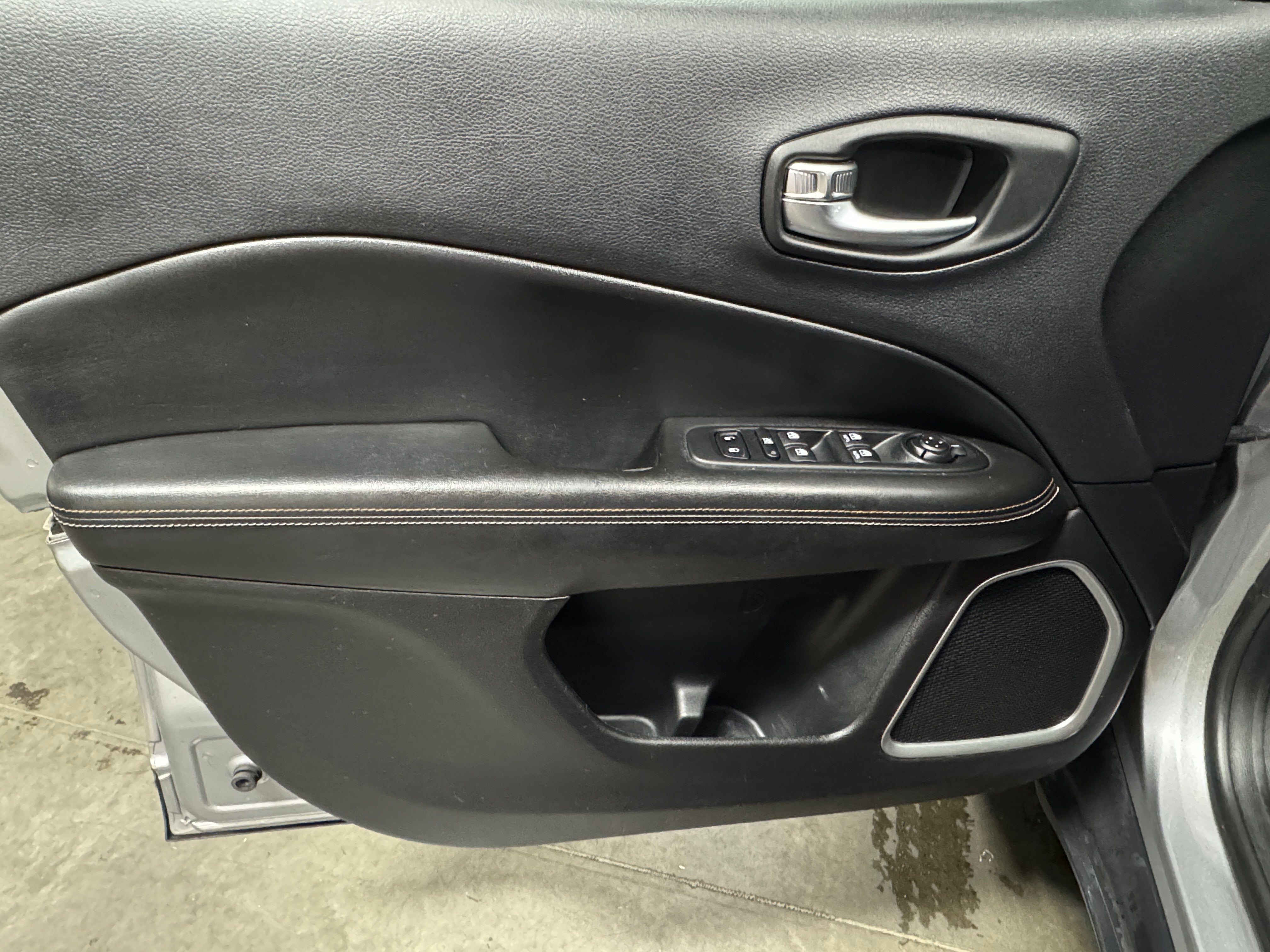 2018 Jeep Compass Latitude - Photo 11