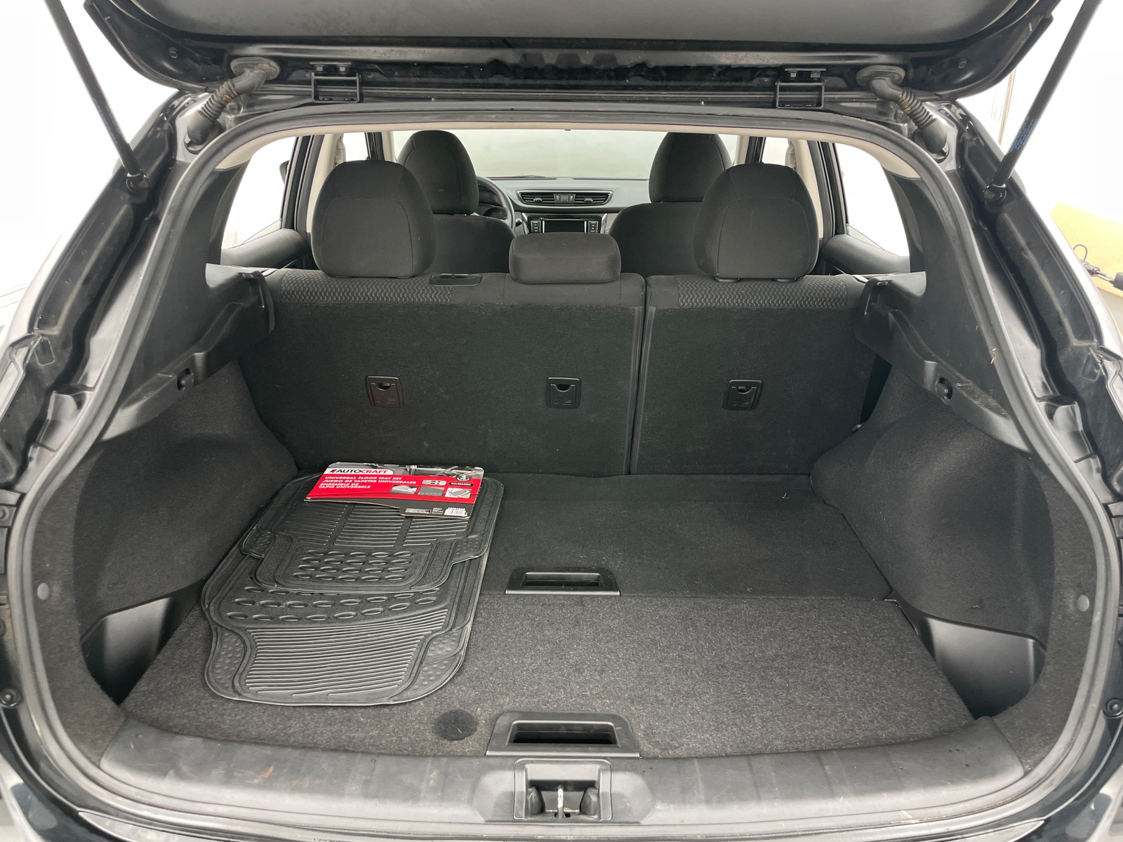 Thumbnail: 2019 Nissan Rogue Sport - 7