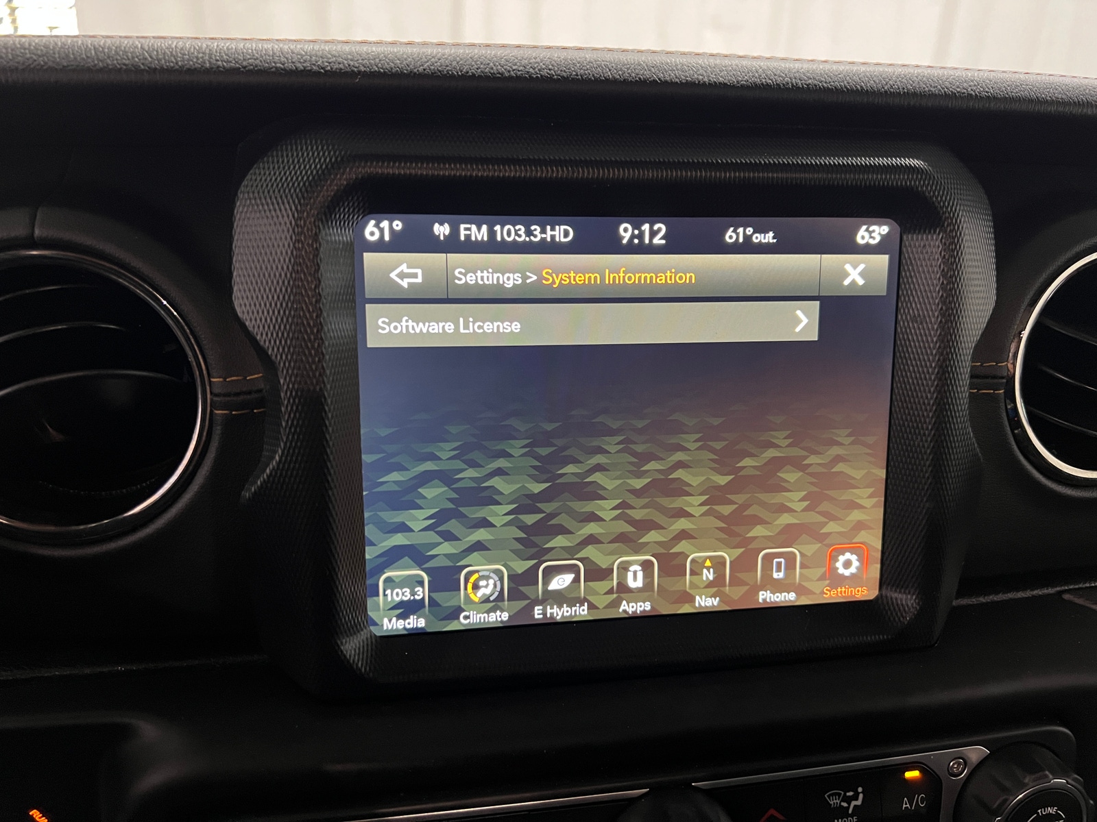 Thumbnail: 2021 Jeep Wrangler - 3