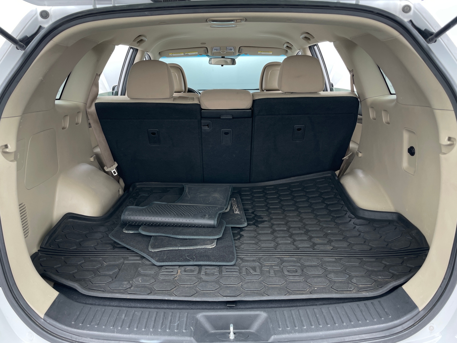 Thumbnail: 2015 Kia Sorento - 7