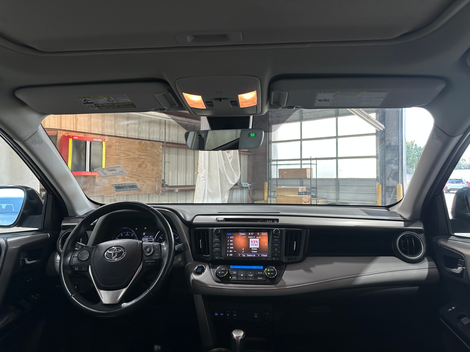 Thumbnail: 2017 Toyota RAV4 - 2