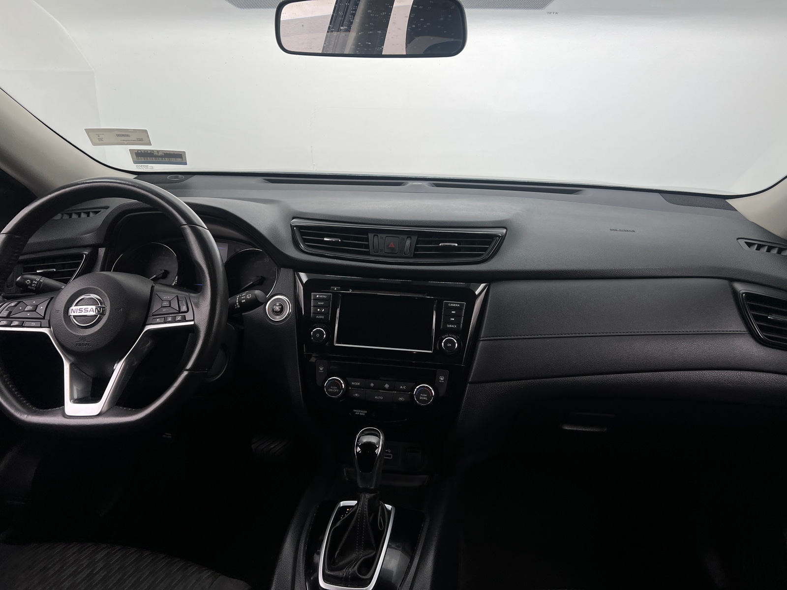 Thumbnail: 2018 Nissan Rogue - 3