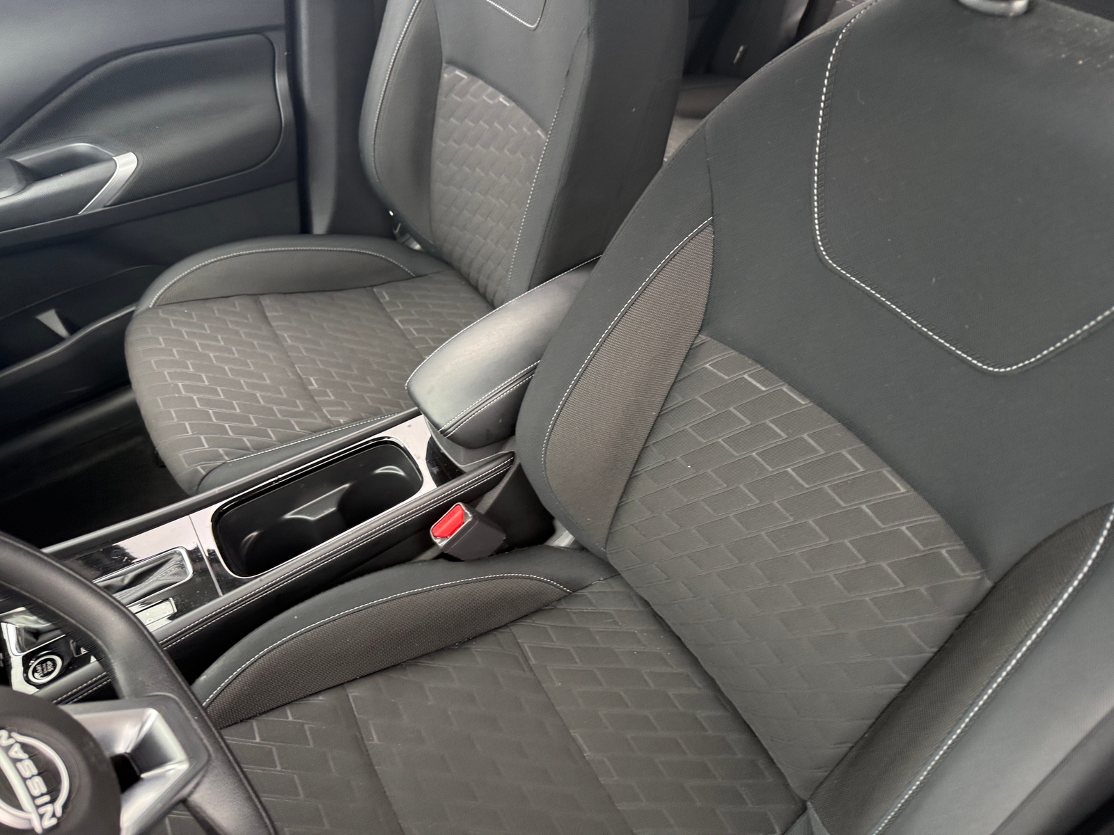 Thumbnail: 2023 Nissan Kicks - 2