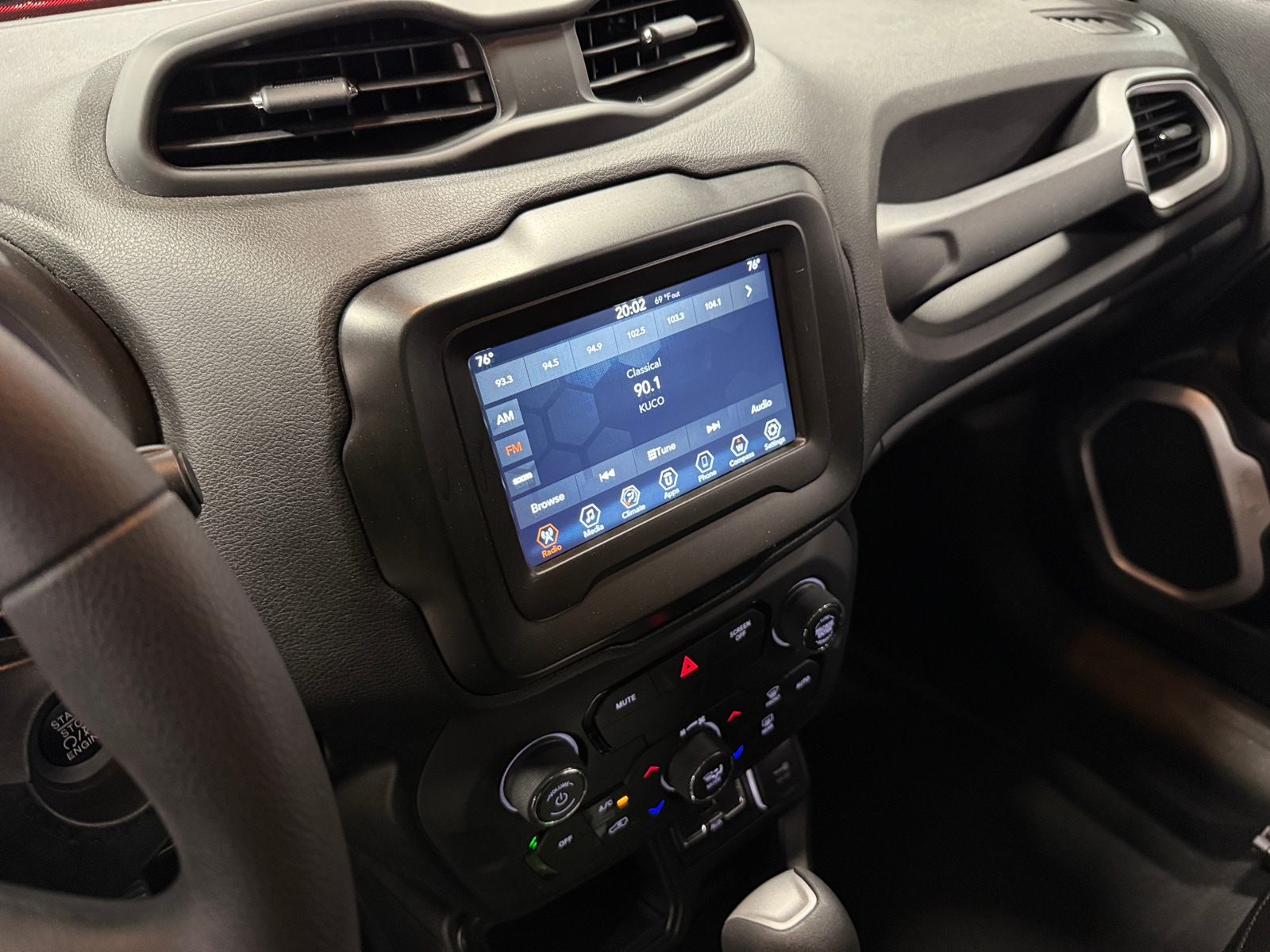 Thumbnail: 2019 Jeep Renegade - 4