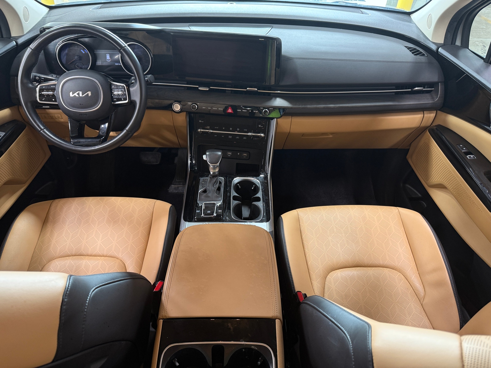 Thumbnail: 2024 Kia Carnival - 2