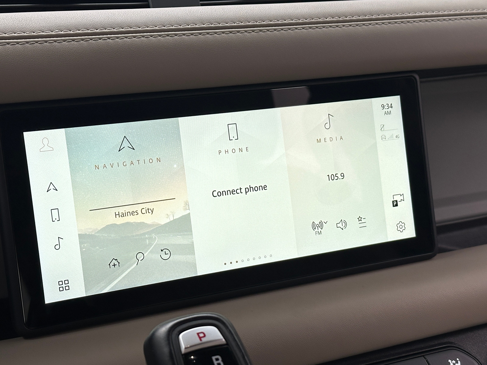 Thumbnail: 2022 Land Rover Defender - 3