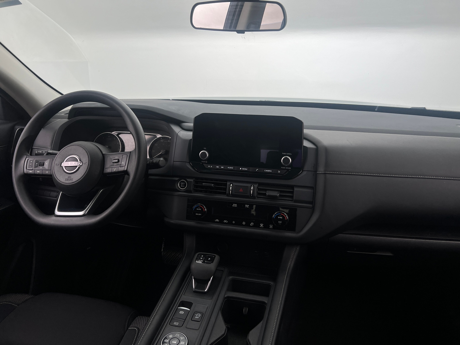 Thumbnail: 2023 Nissan Pathfinder - 3