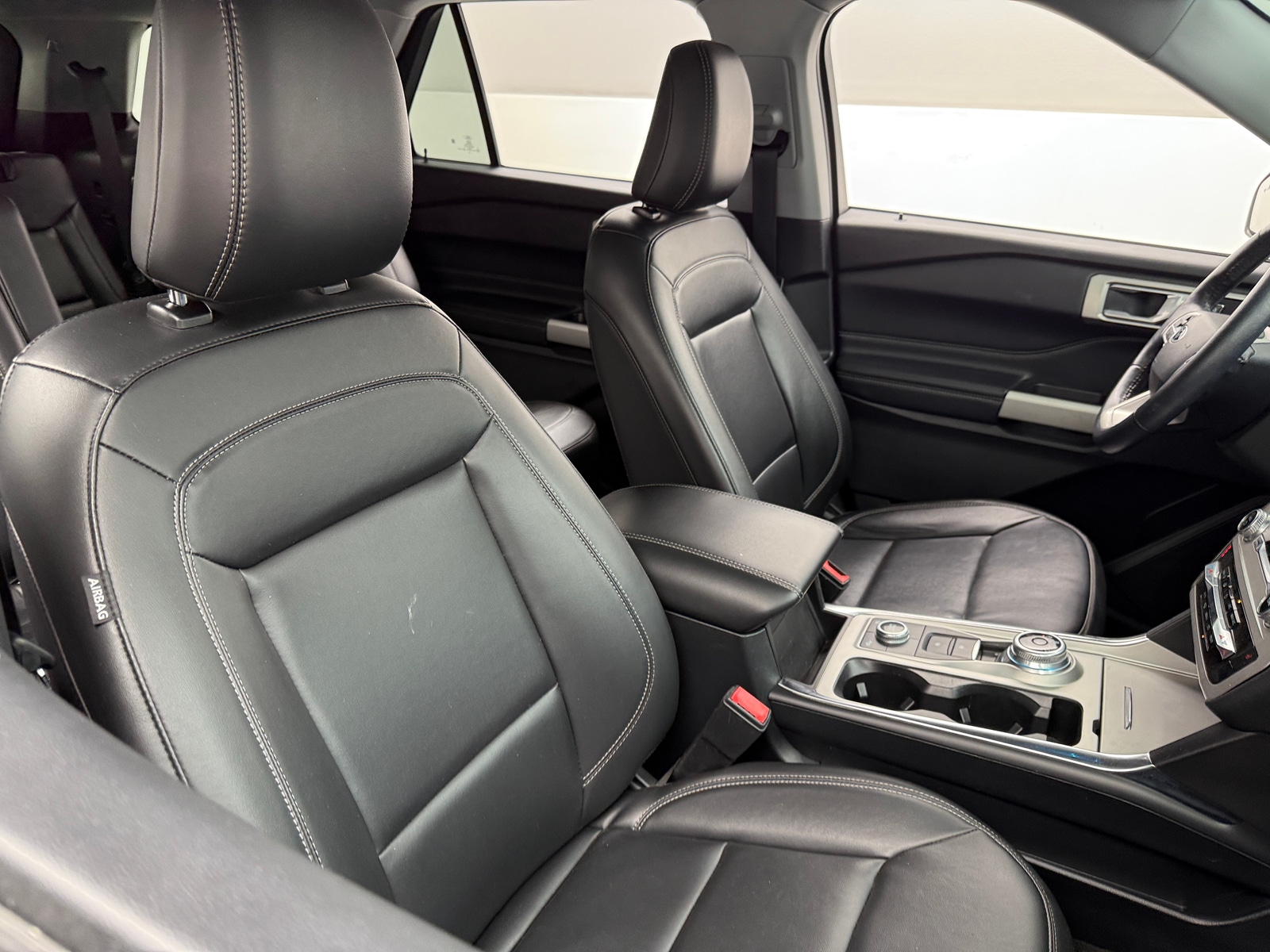 Thumbnail: 2022 Ford Explorer - 2