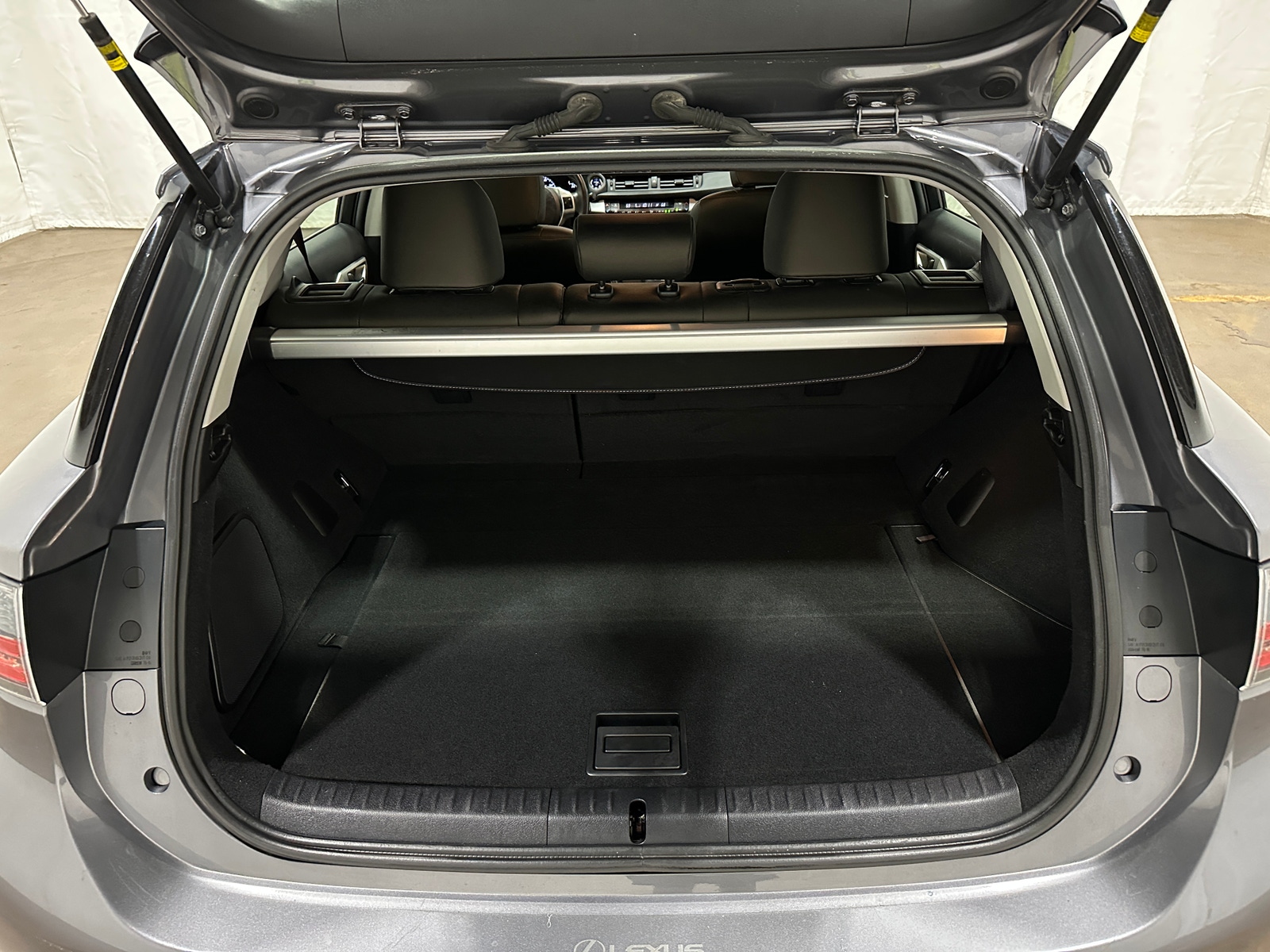 Thumbnail: 2013 Lexus CT - 6