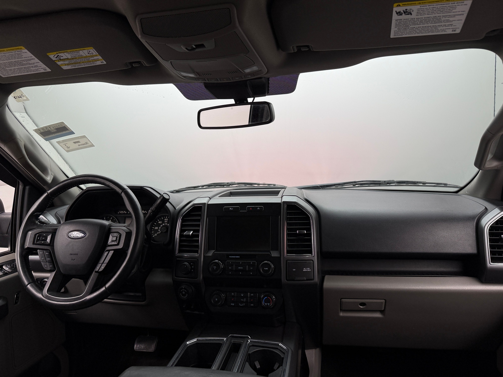 Thumbnail: 2019 Ford Econoline - 3