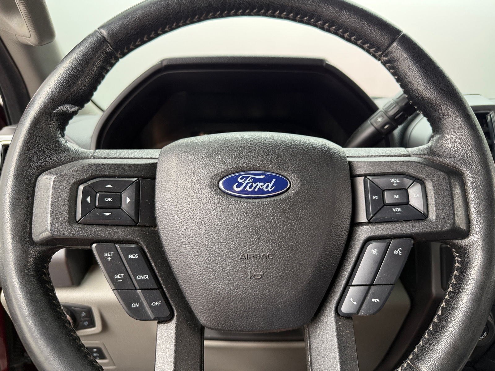 Thumbnail: 2019 Ford Econoline - 5