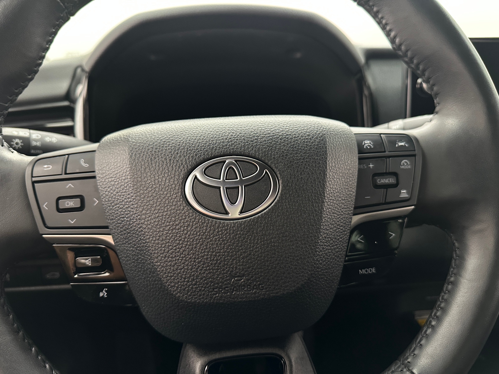 Thumbnail: 2025 Toyota Camry - 5