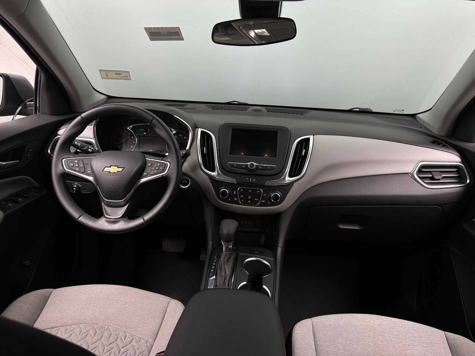Thumbnail: 2023 Chevrolet Equinox - 3