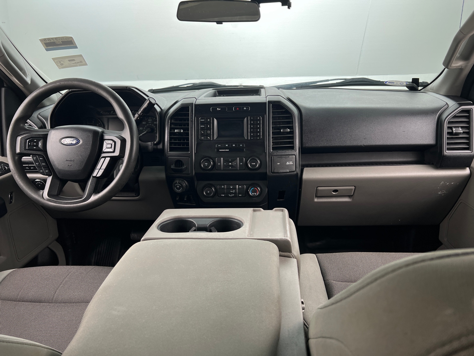 Thumbnail: 2019 Ford Econoline - 3