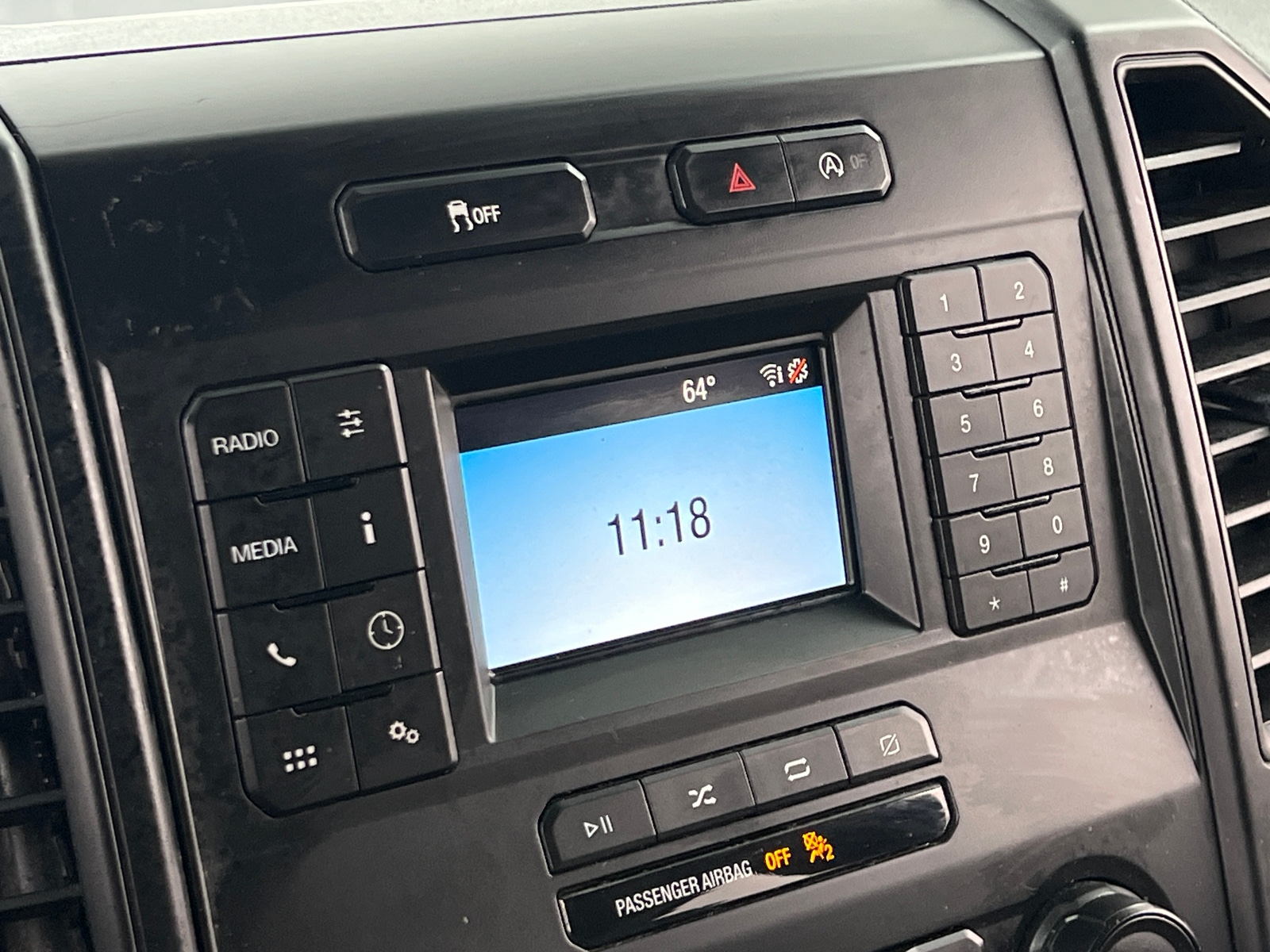 Thumbnail: 2019 Ford Econoline - 4