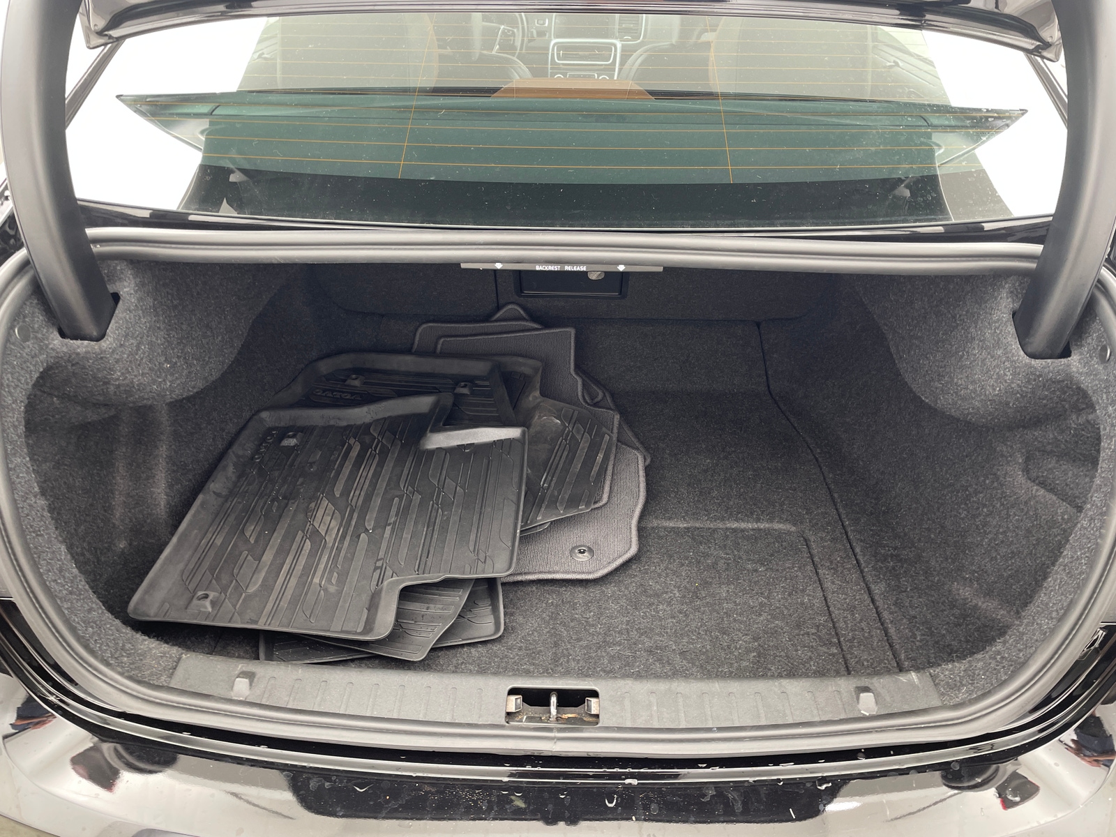 Thumbnail: 2016 Volvo S60 - 6