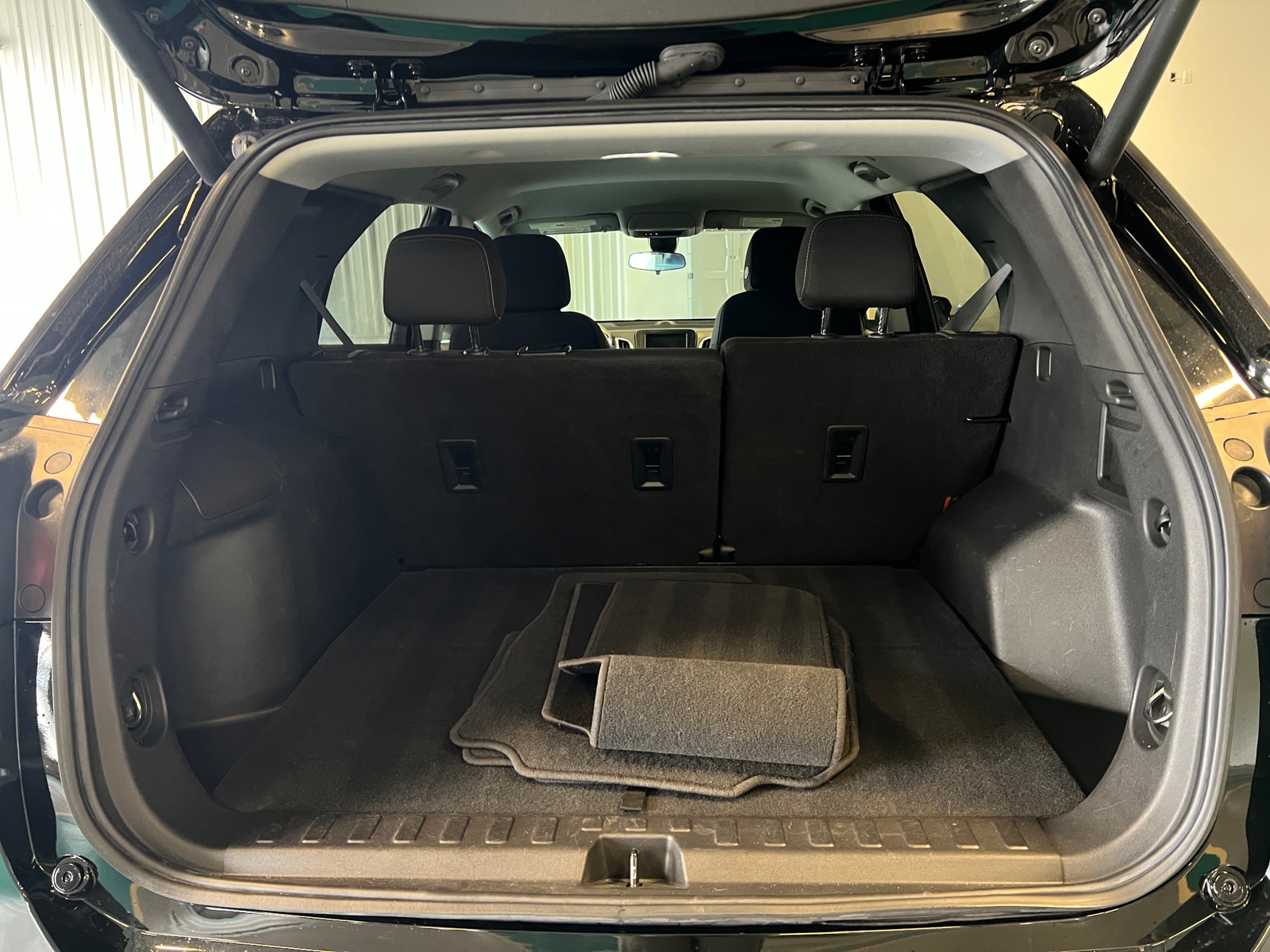 Thumbnail: 2022 Chevrolet Equinox - 7