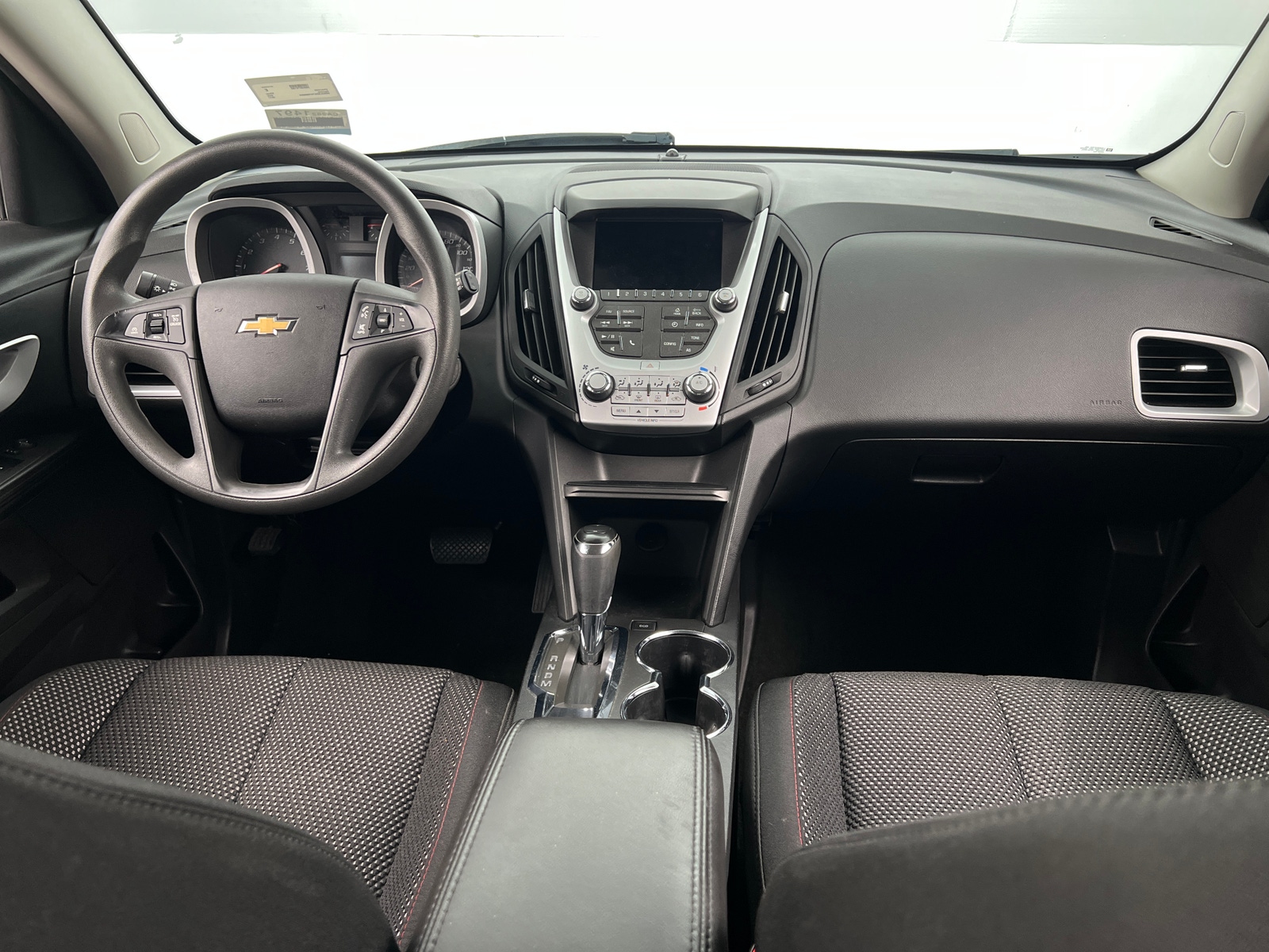 Thumbnail: 2017 Chevrolet Equinox - 3