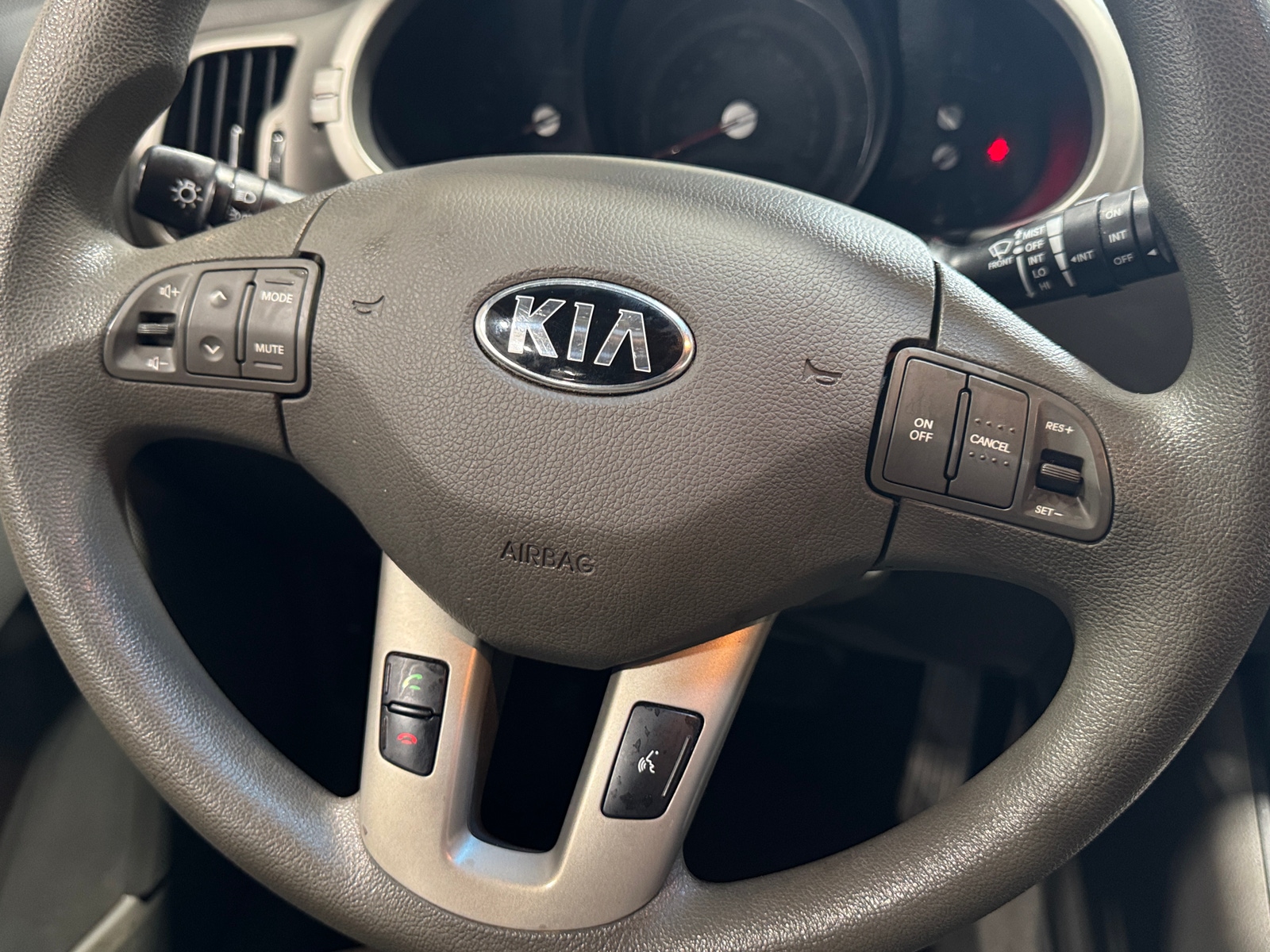 Thumbnail: 2016 Kia Sportage - 4
