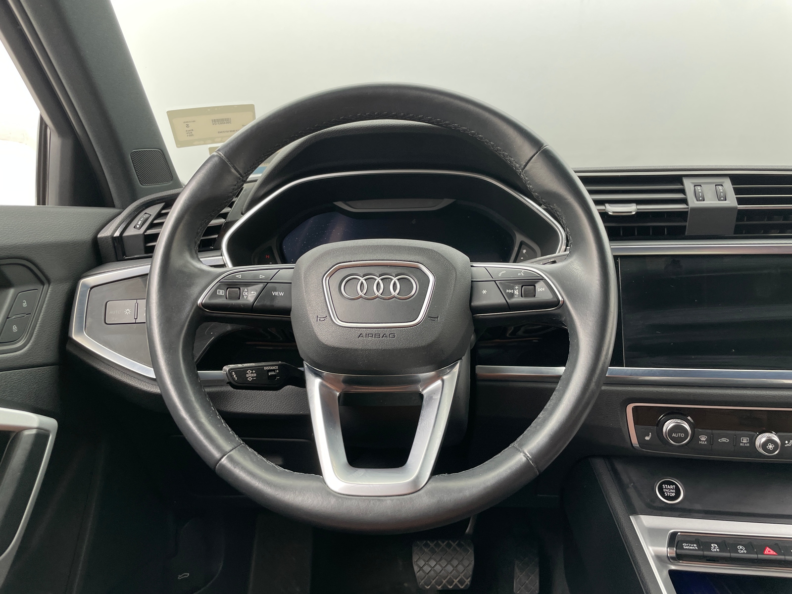 Thumbnail: 2021 Audi Q3 - 4