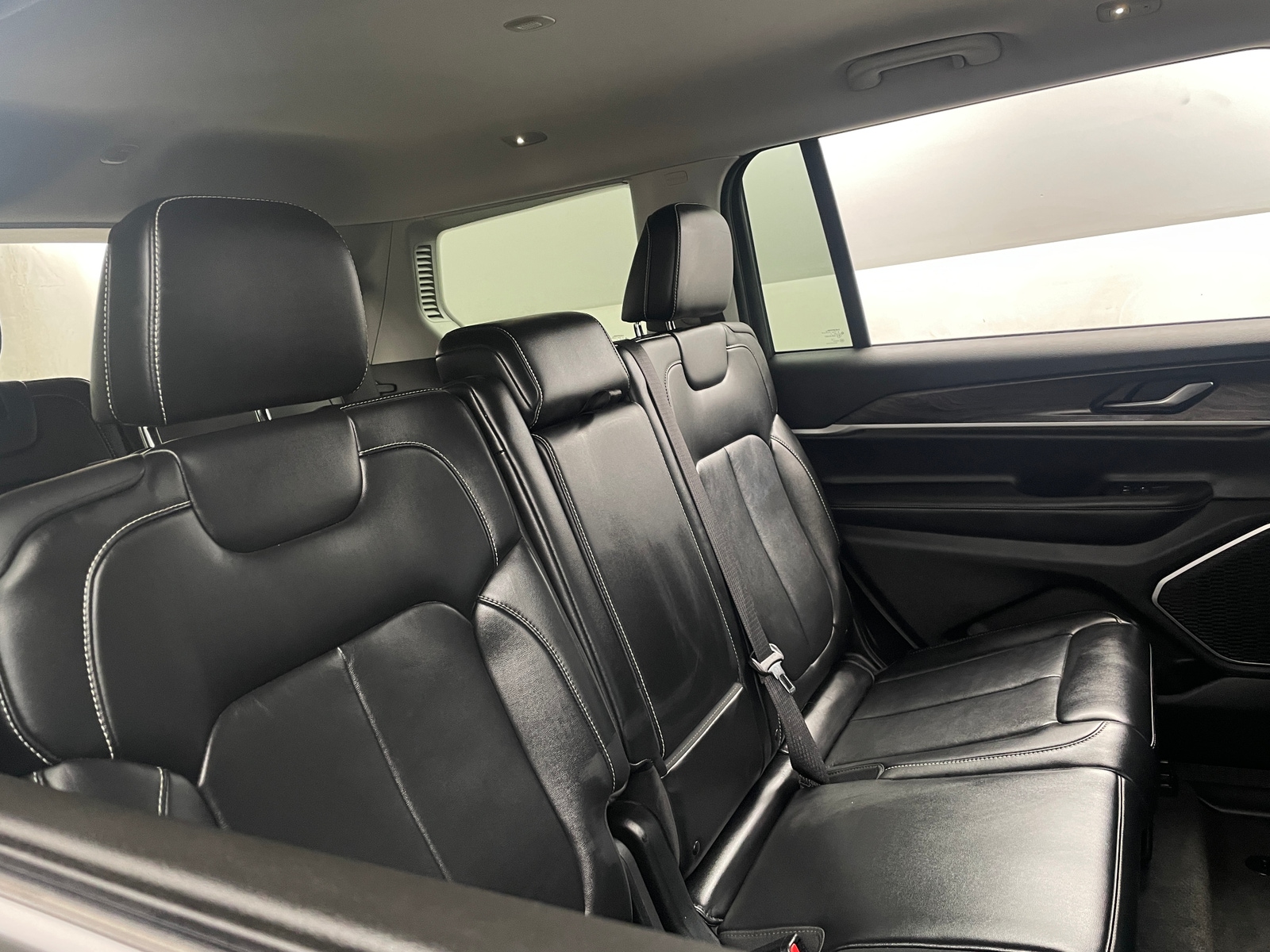 Thumbnail: 2021 Jeep Grand Cherokee L - 5