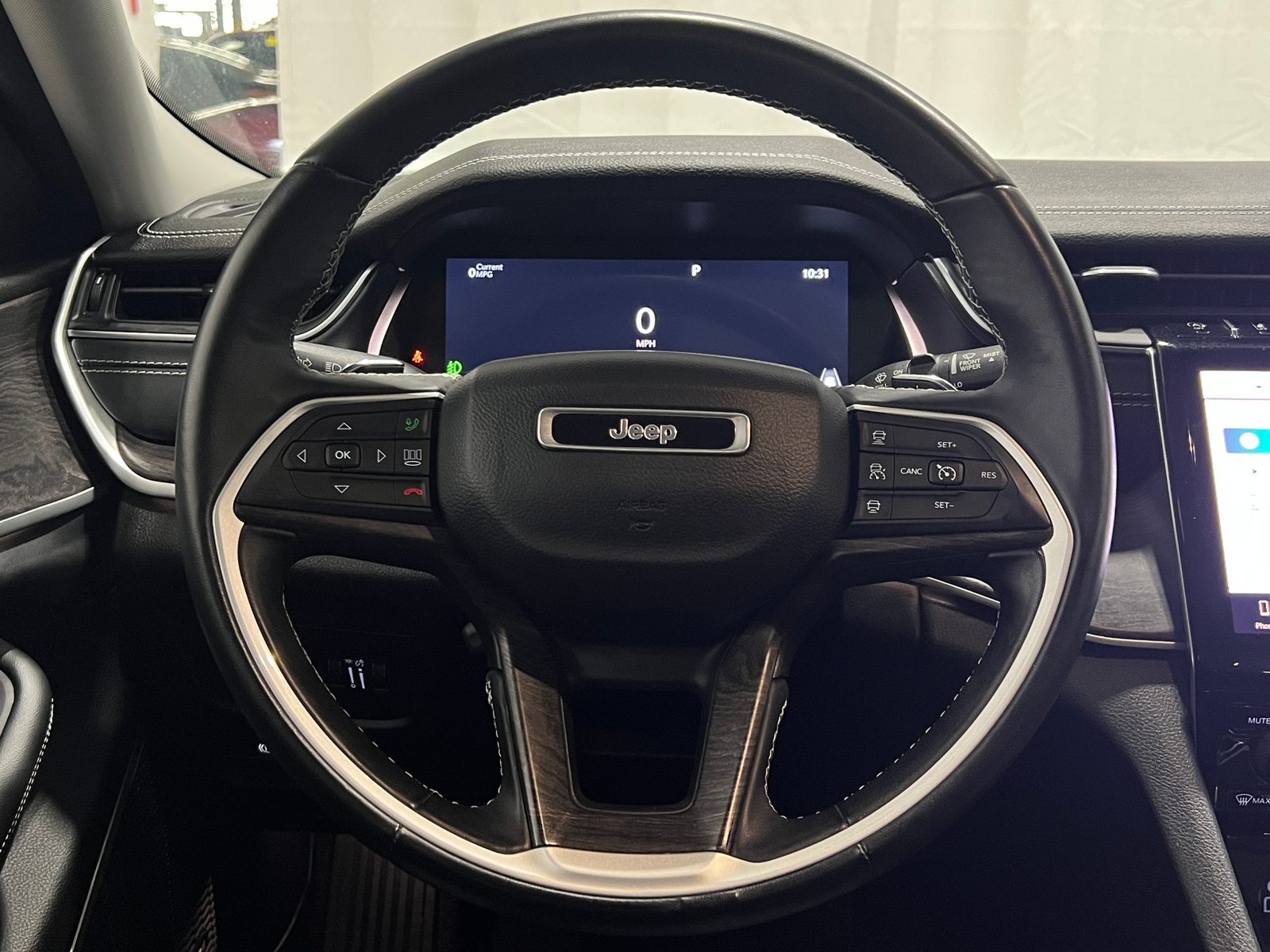 Thumbnail: 2022 Jeep Grand Cherokee L - 3