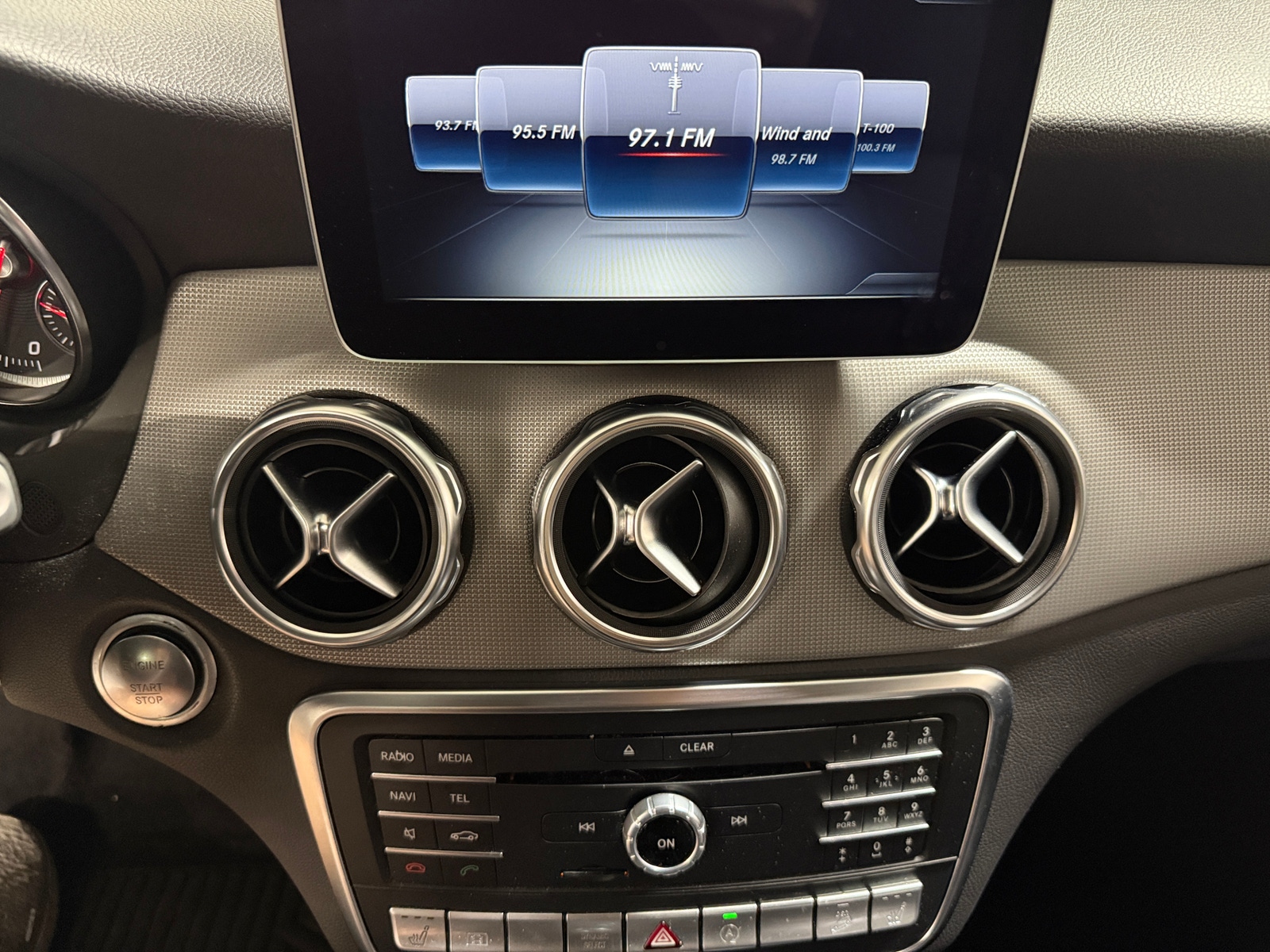 Thumbnail: 2019 Mercedes-Benz GLA - 3
