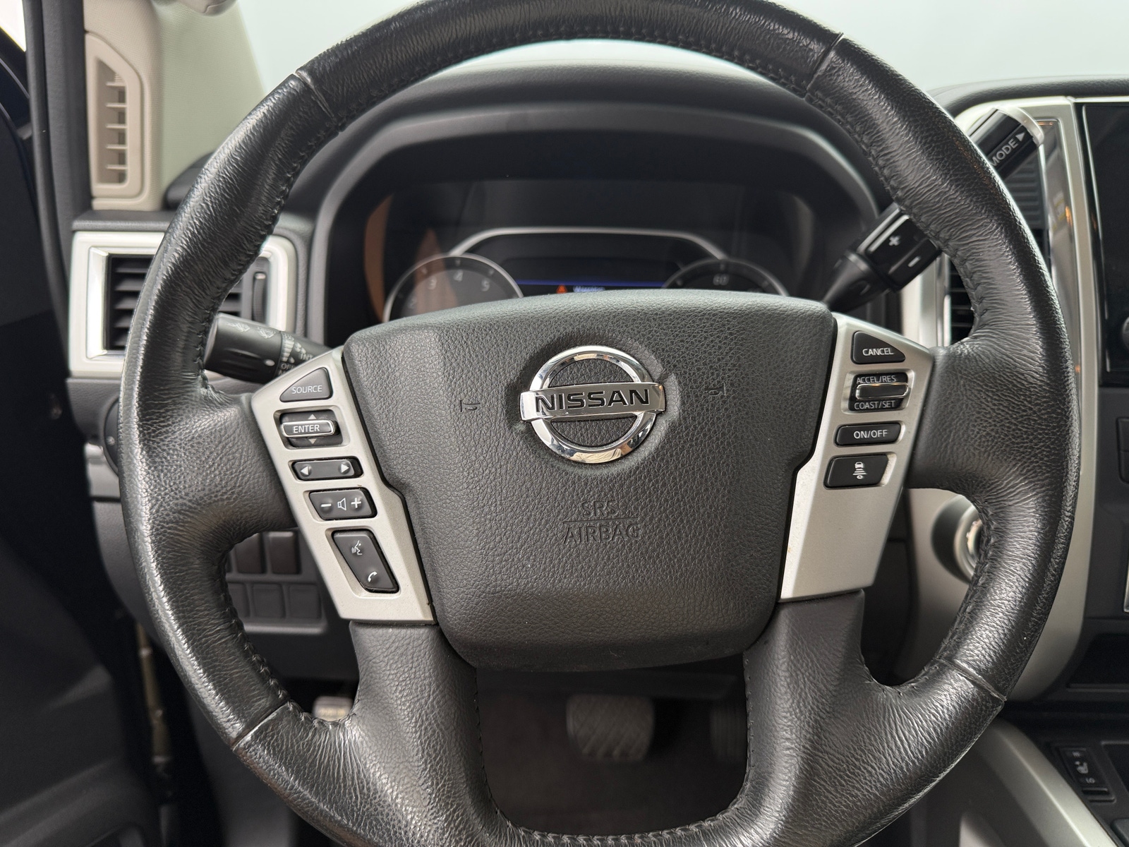 Thumbnail: 2021 Nissan Titan - 5