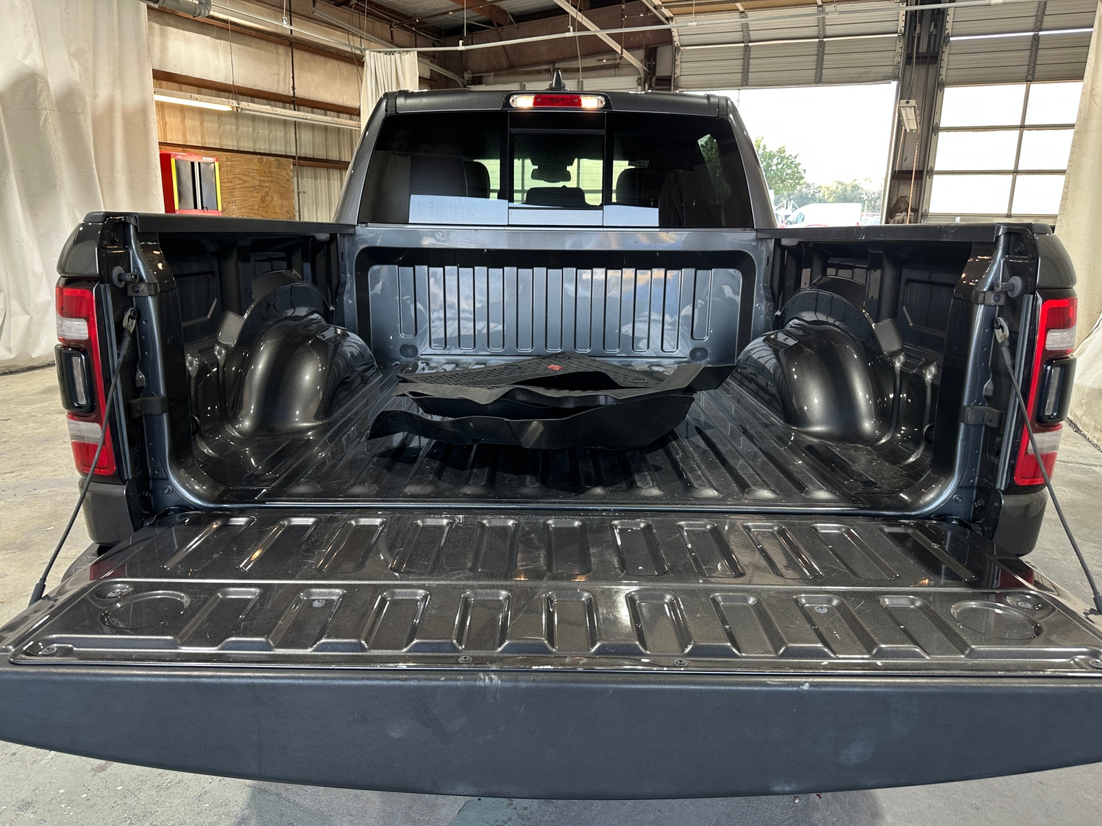 Thumbnail: 2019 RAM 1500 - 6