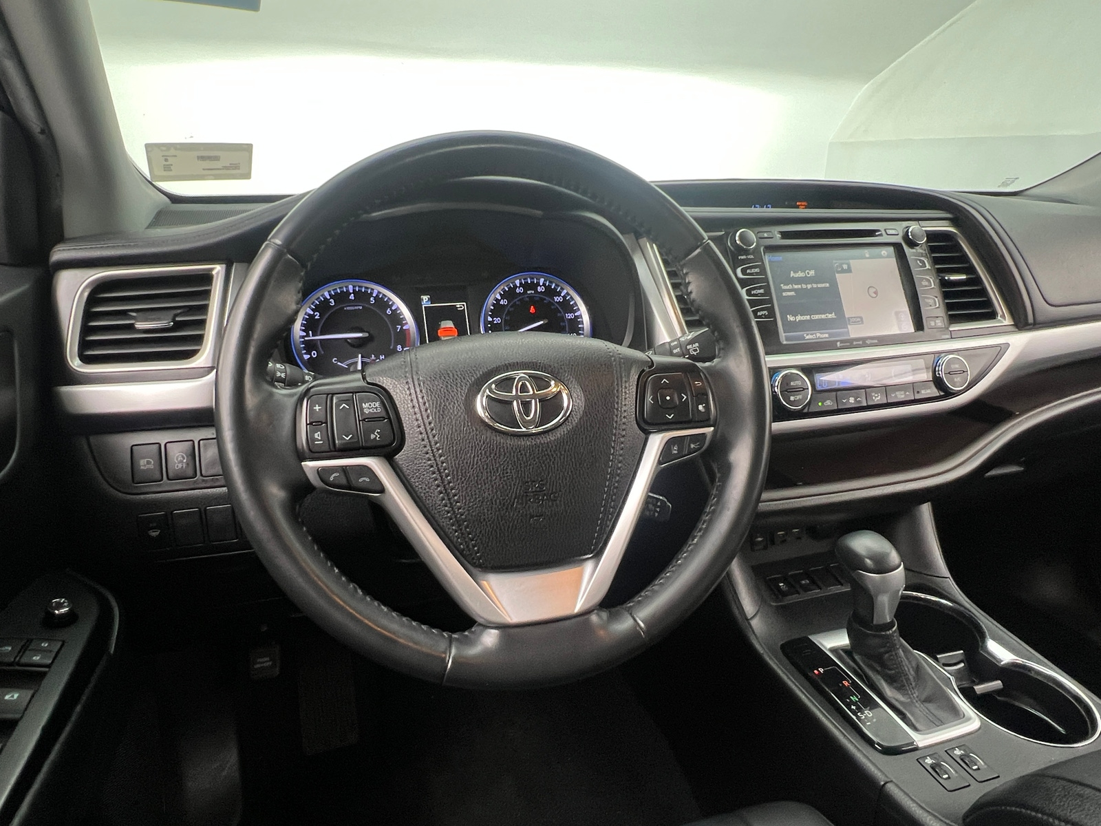 Thumbnail: 2019 Toyota Highlander - 5