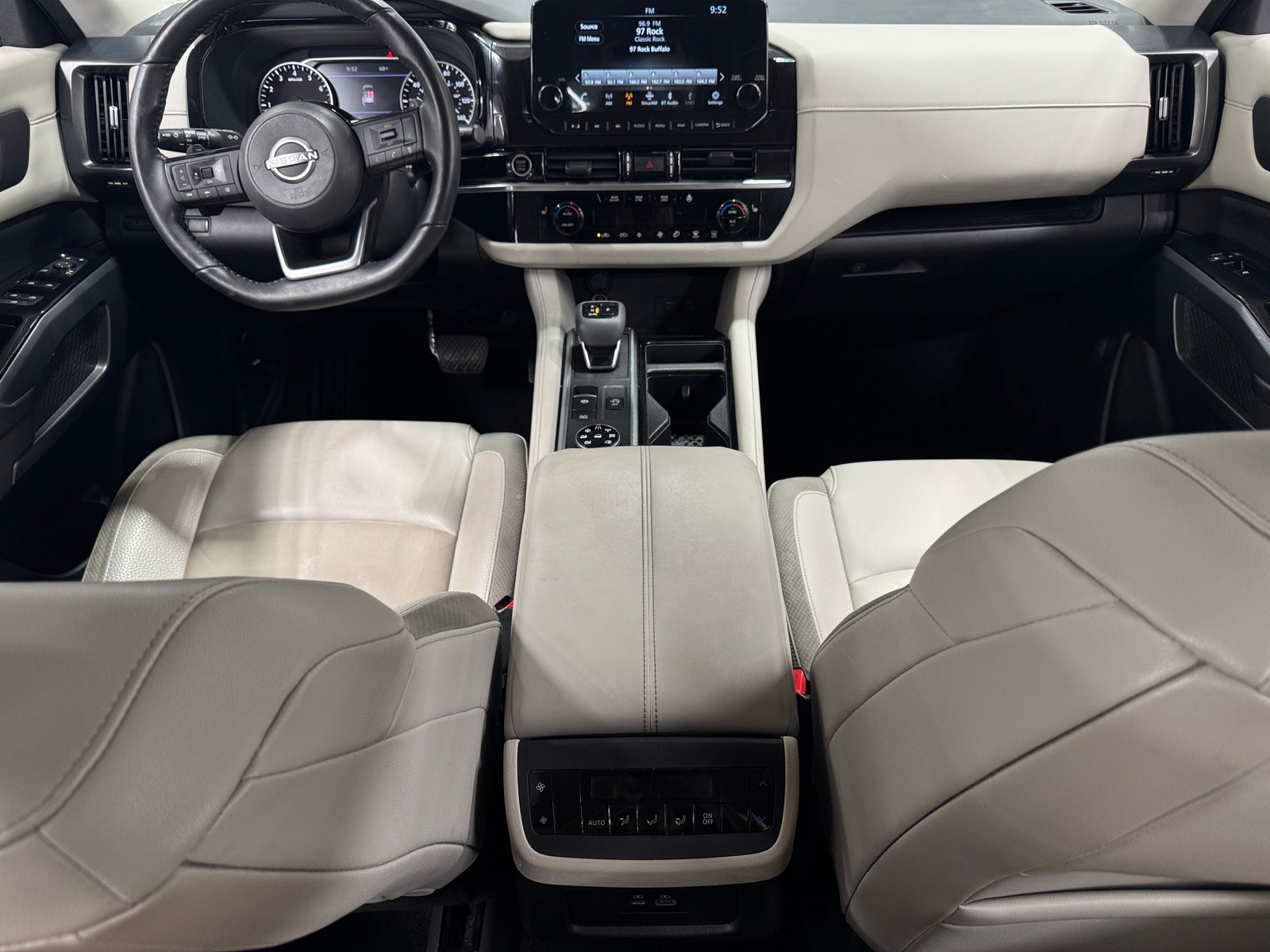 Thumbnail: 2022 Nissan Pathfinder - 2