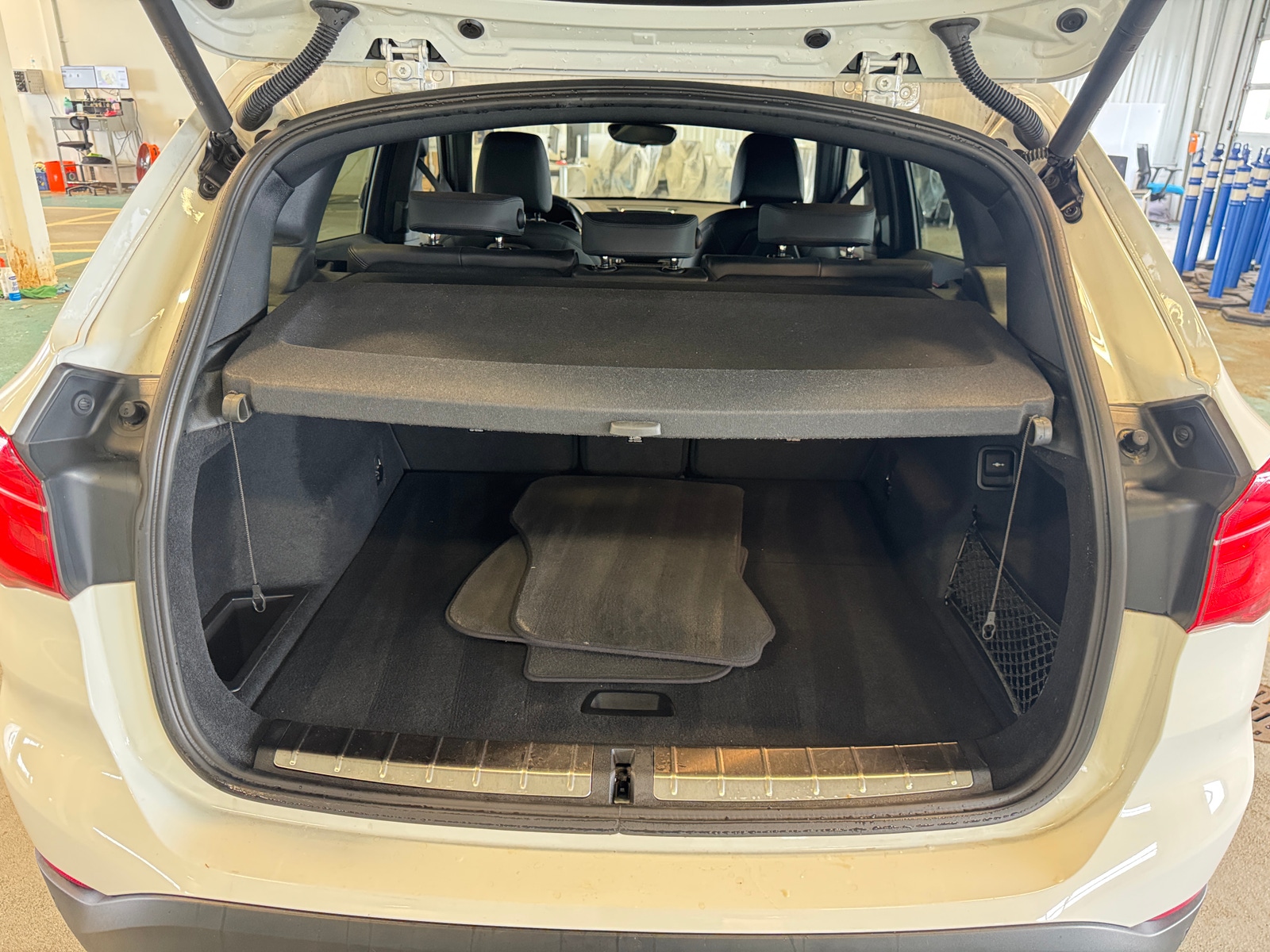 Thumbnail: 2019 BMW X1 - 6