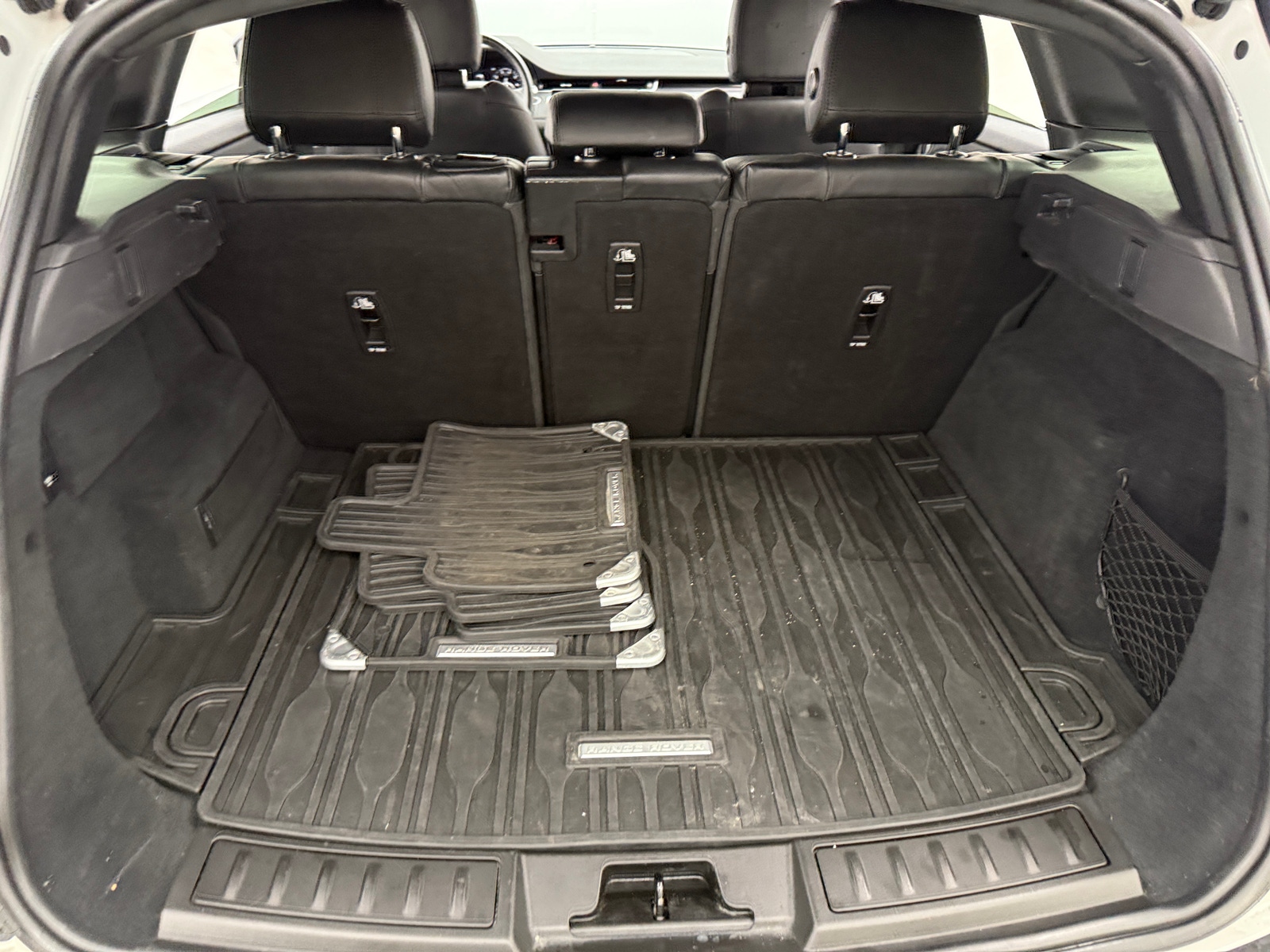 Thumbnail: 2020 Land Rover Range Rover Evoque - 6