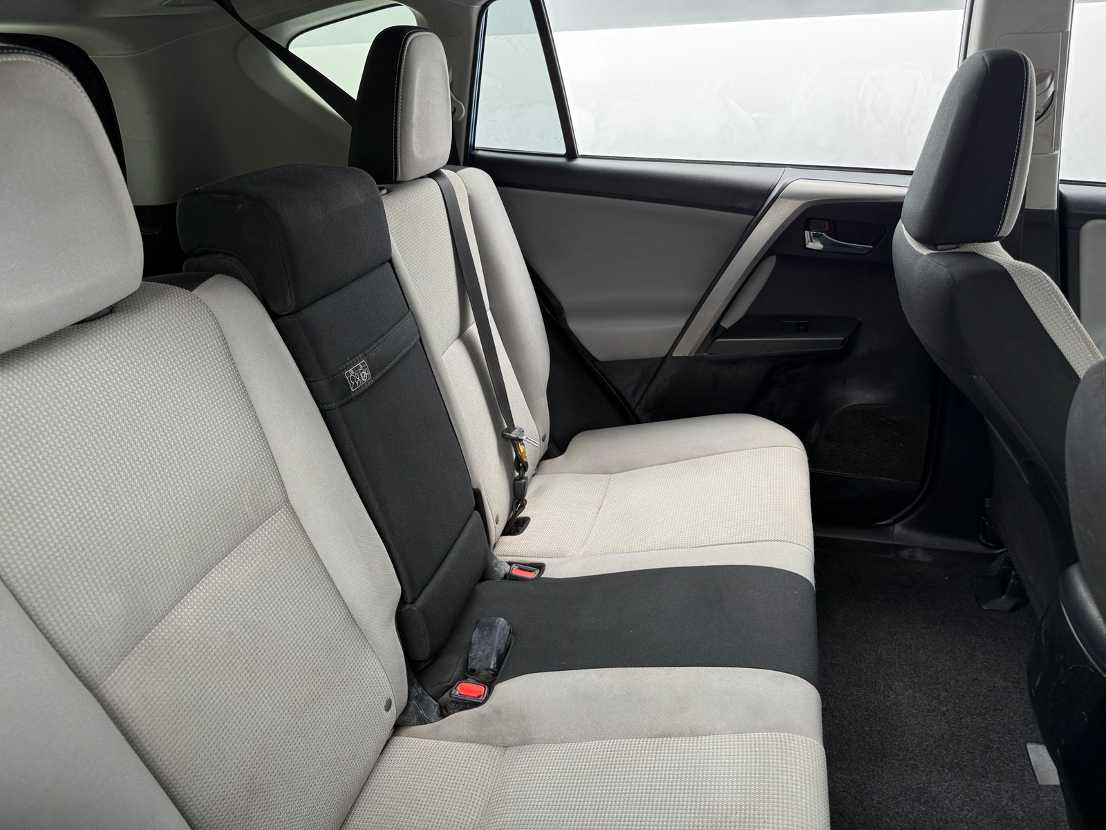 Thumbnail: 2017 Toyota RAV4 - 6