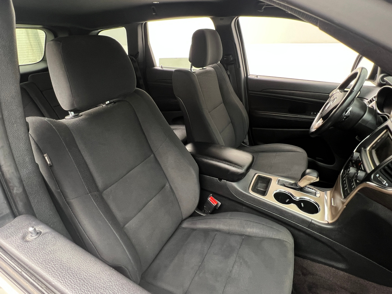 Thumbnail: 2016 Jeep Grand Cherokee - 2