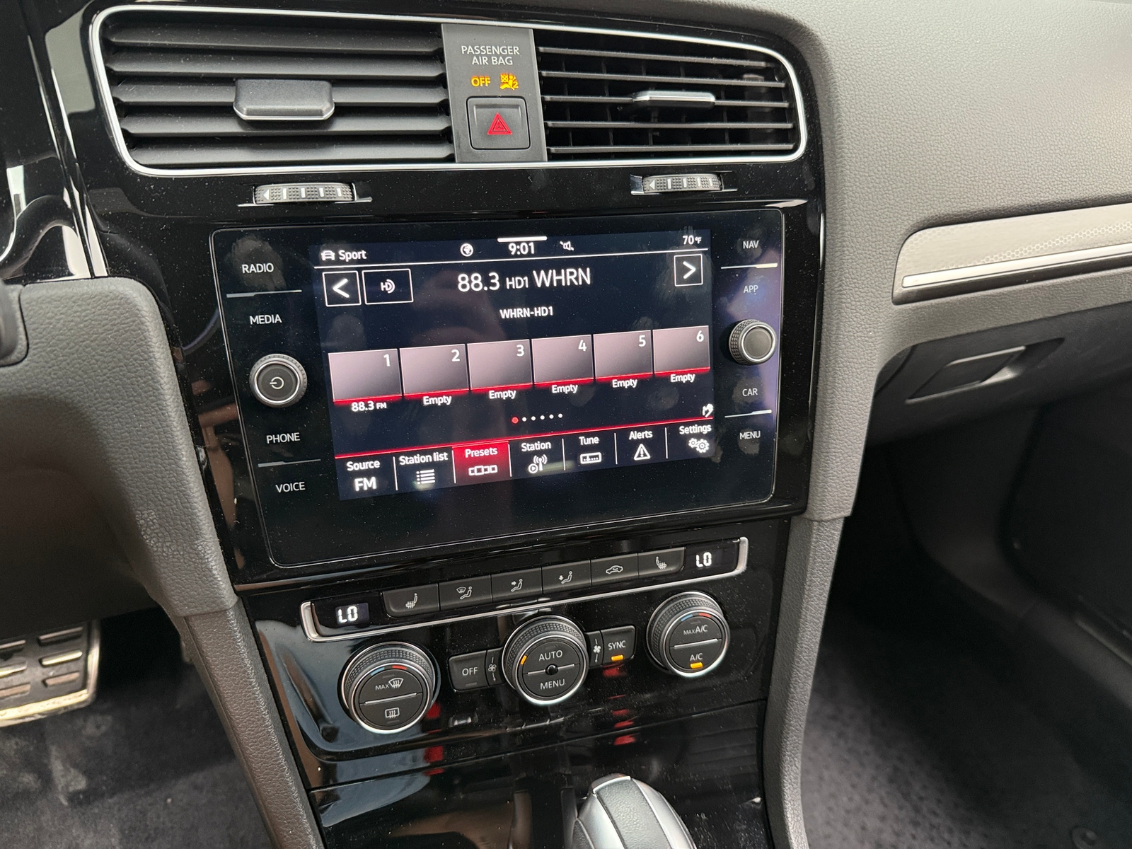 Thumbnail: 2021 Volkswagen Golf - 3