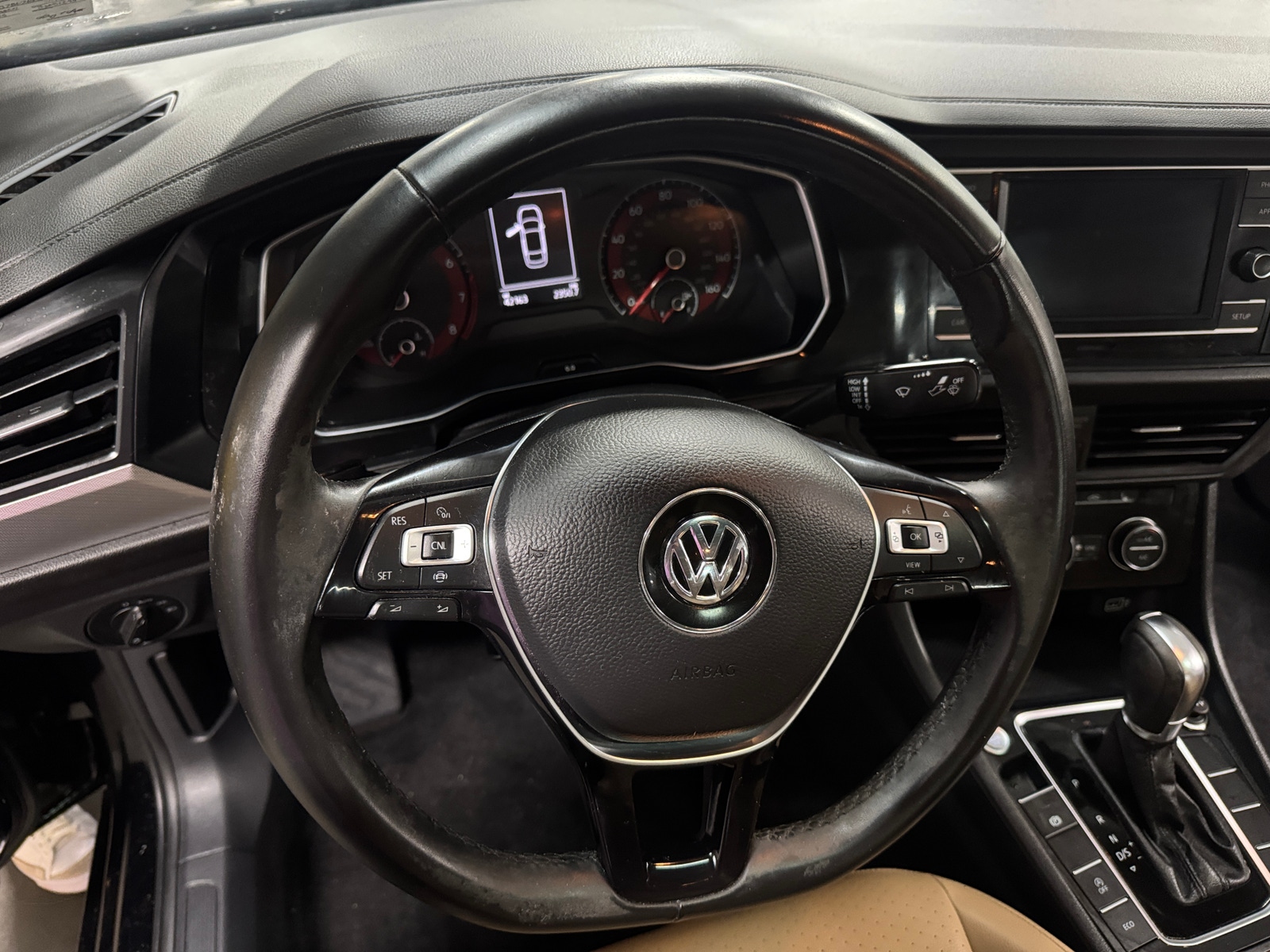 Thumbnail: 2019 Volkswagen Jetta - 4
